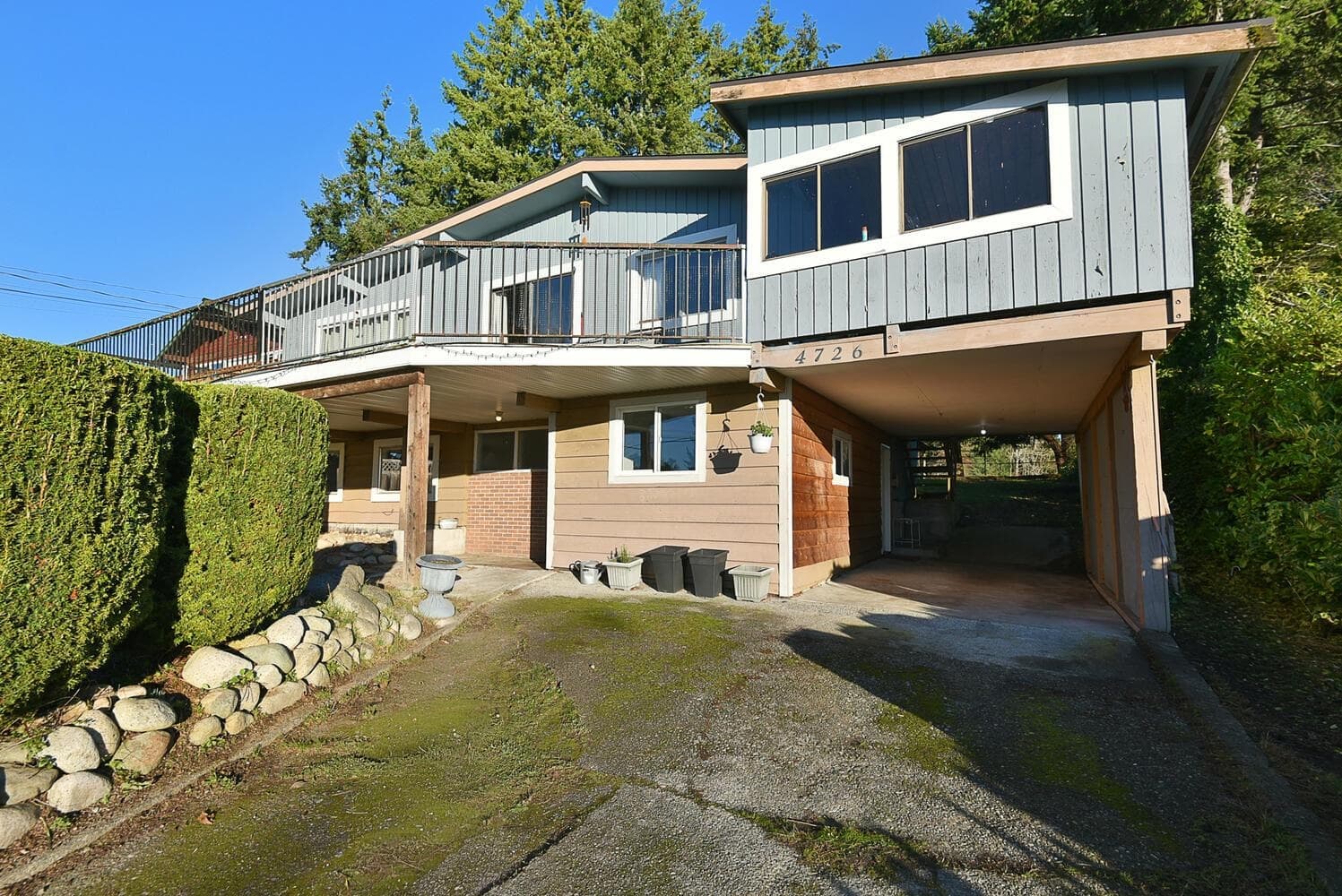 4726 Laurel Avenue, Sechelt, V7Z 0E7 — photo 2