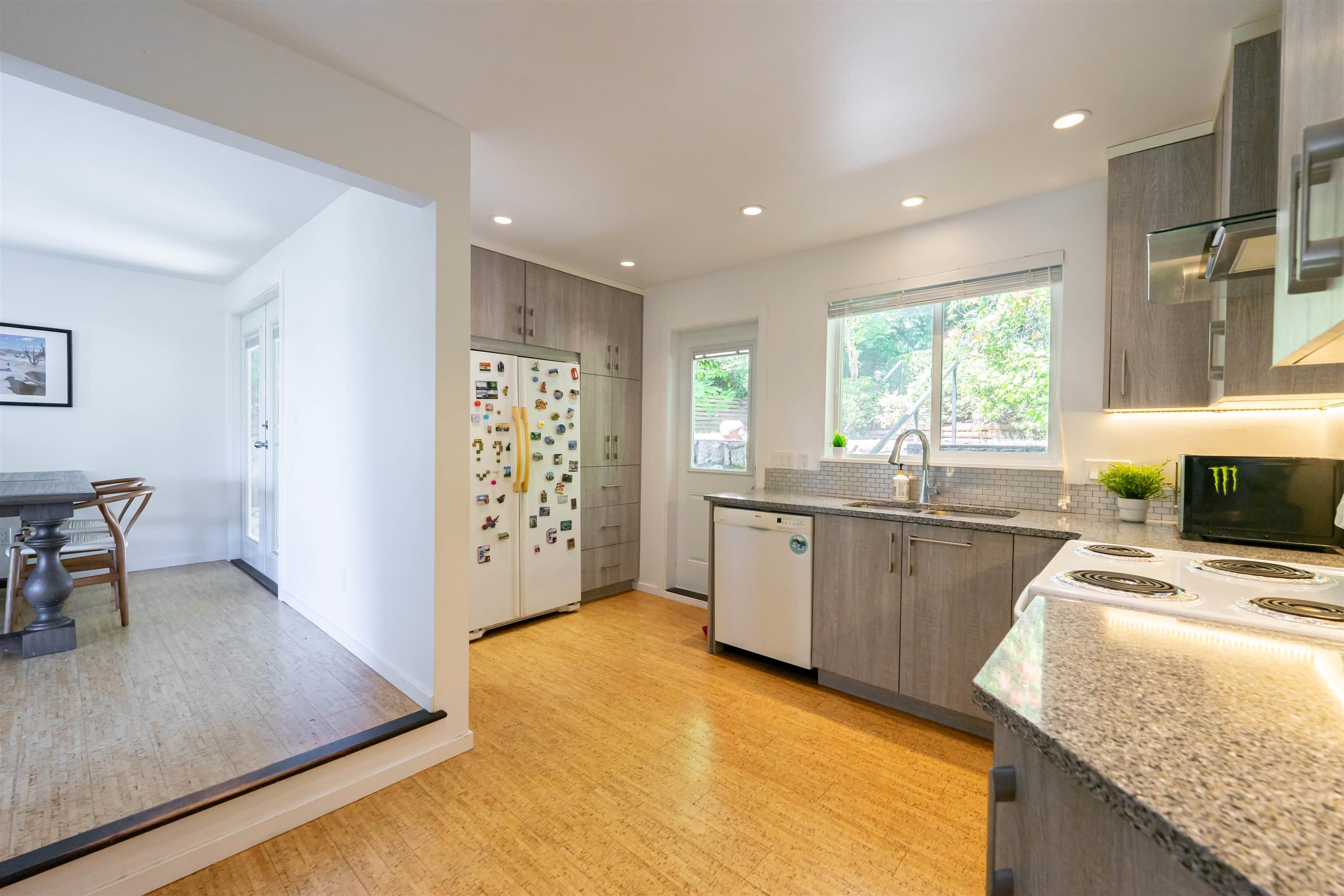 3341 Marine Drive, West Vancouver, V7V 1M8 — photo 5