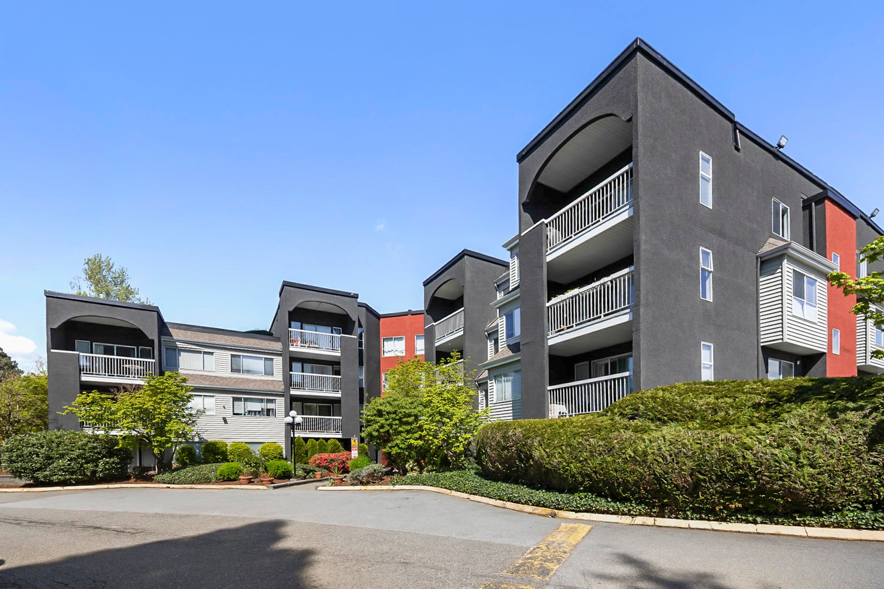 312 - 5700 200 Street, Langley, V3A 7S6 — photo 2
