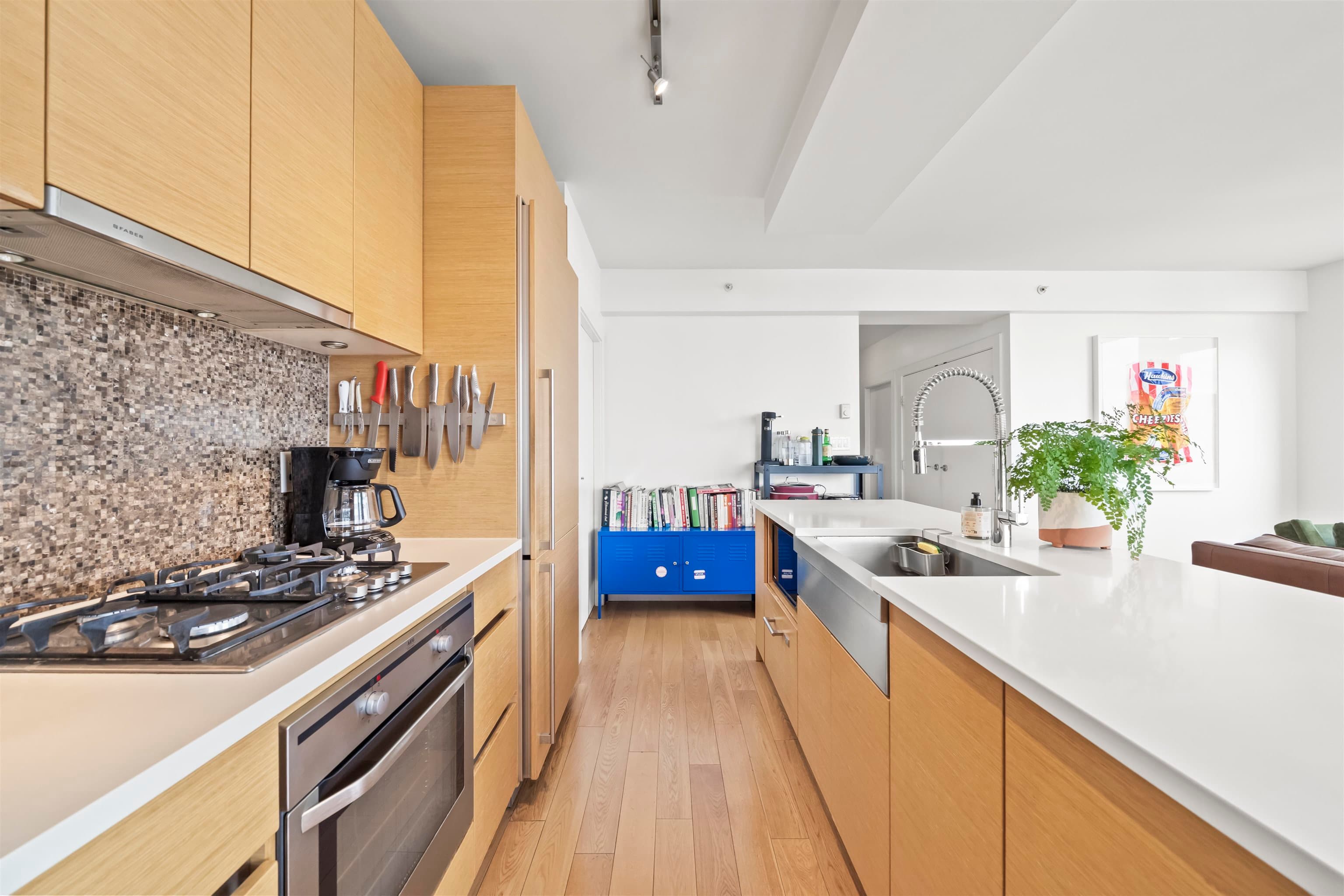 2505 - 565 Smithe Street, Vancouver, V6B 0E4 — photo 5