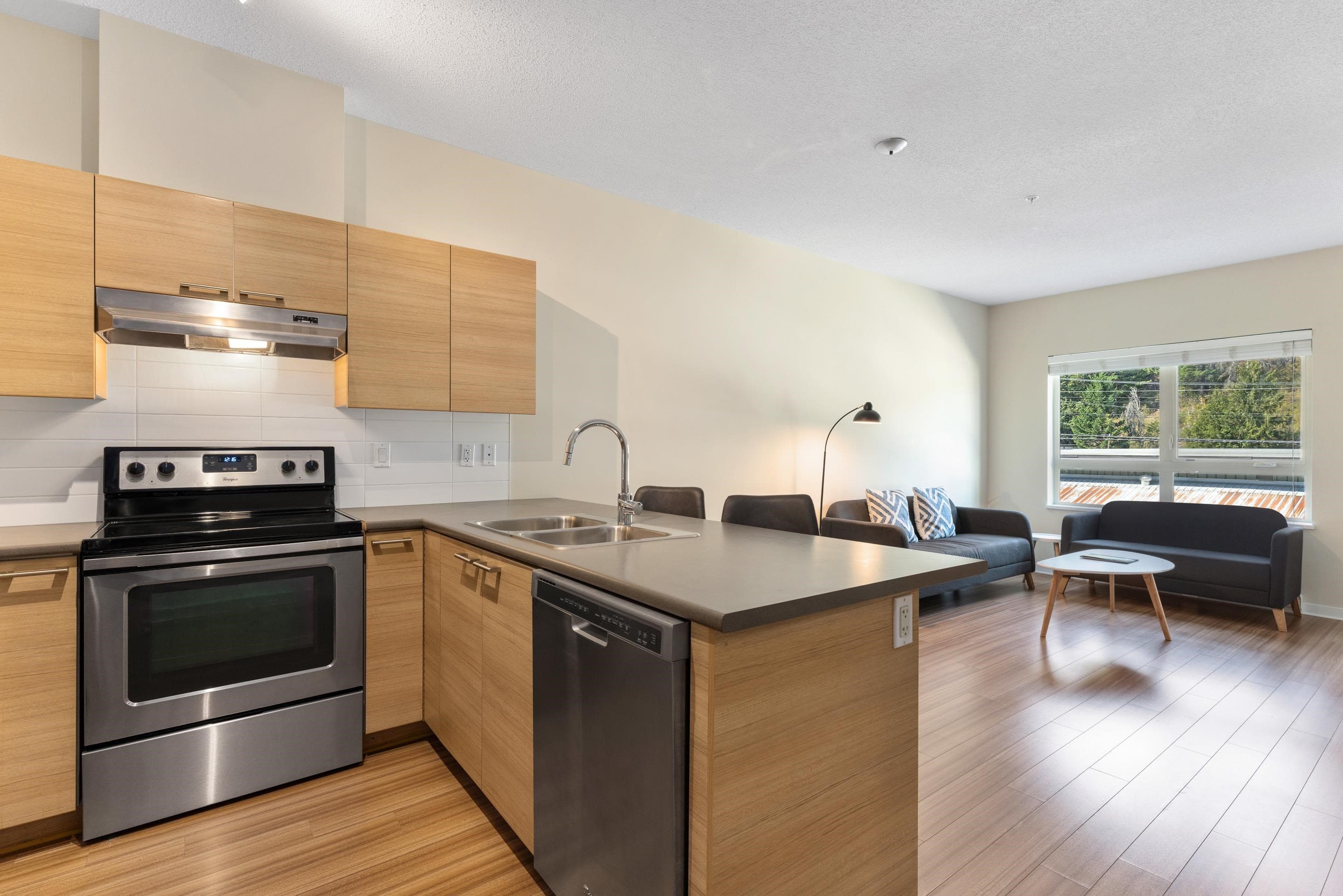 202 - 7445 Frontier Street, Pemberton, V0N 2L1 — photo 4