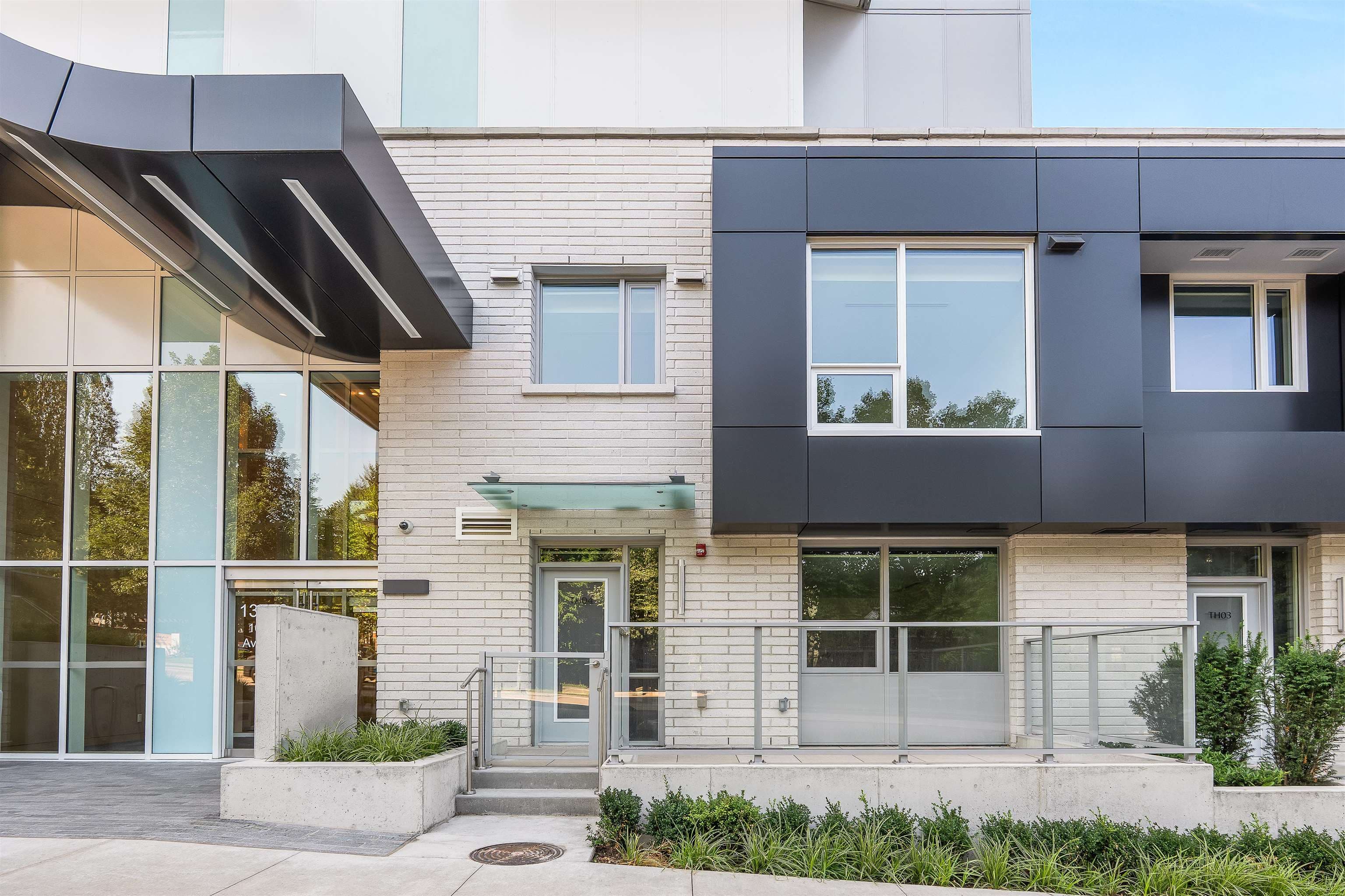 TH4 - 13778 100 Avenue, Surrey