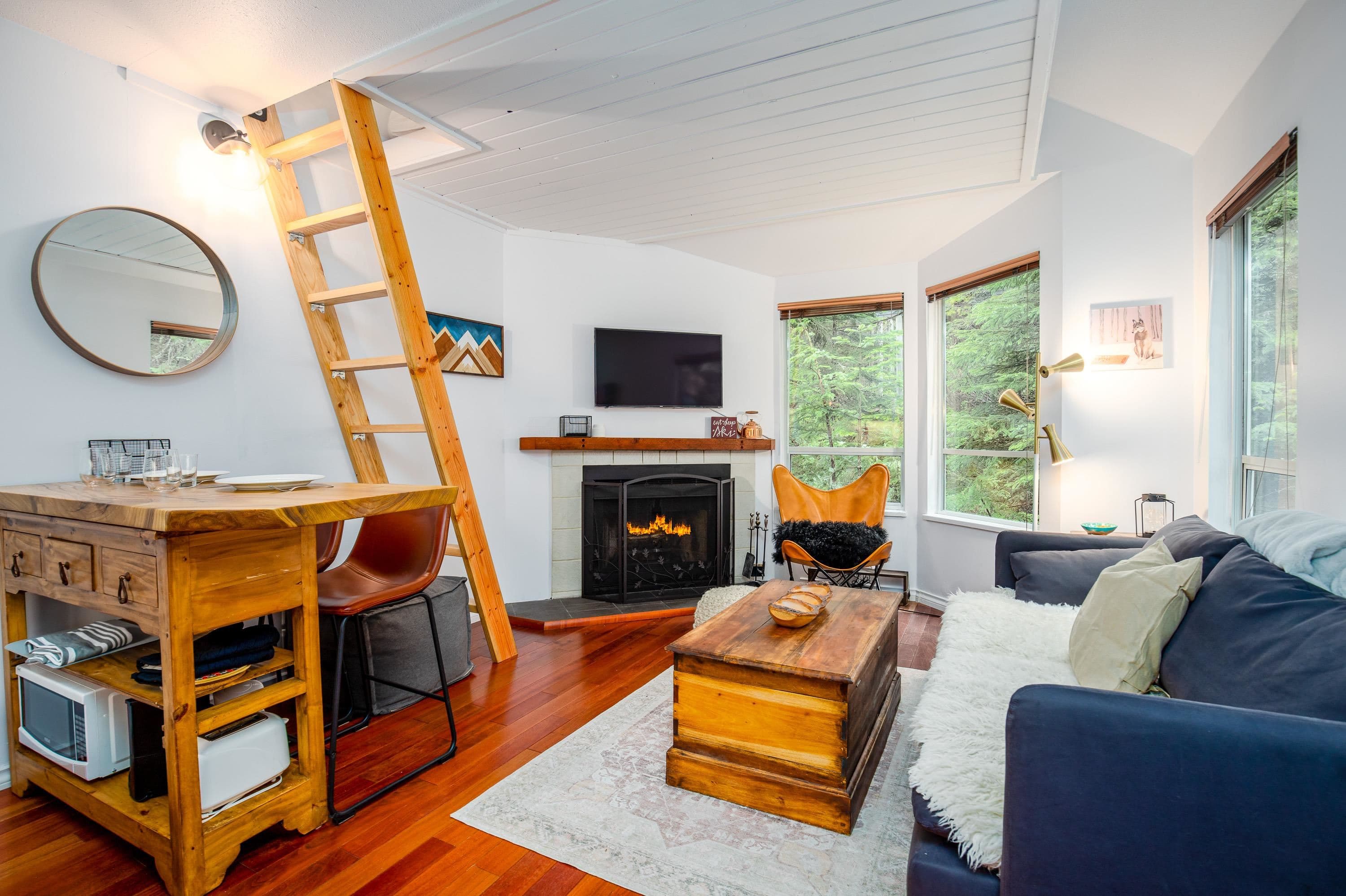 4 - 2247 Sapporo Drive, Whistler, V8E 0B5 — photo 1