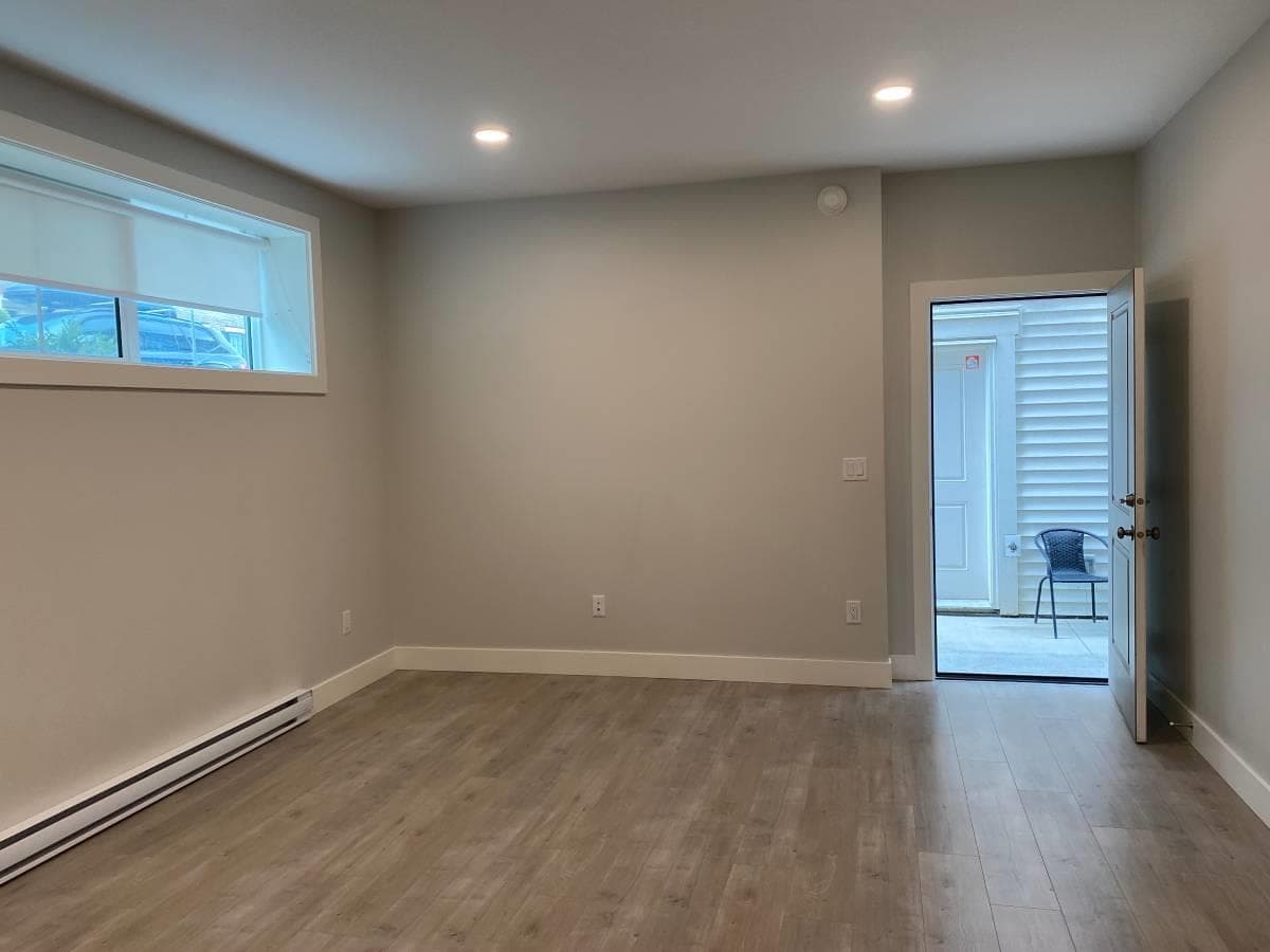 7840 Cedarbrook Road, Chilliwack, V2R 6G7 — photo 2