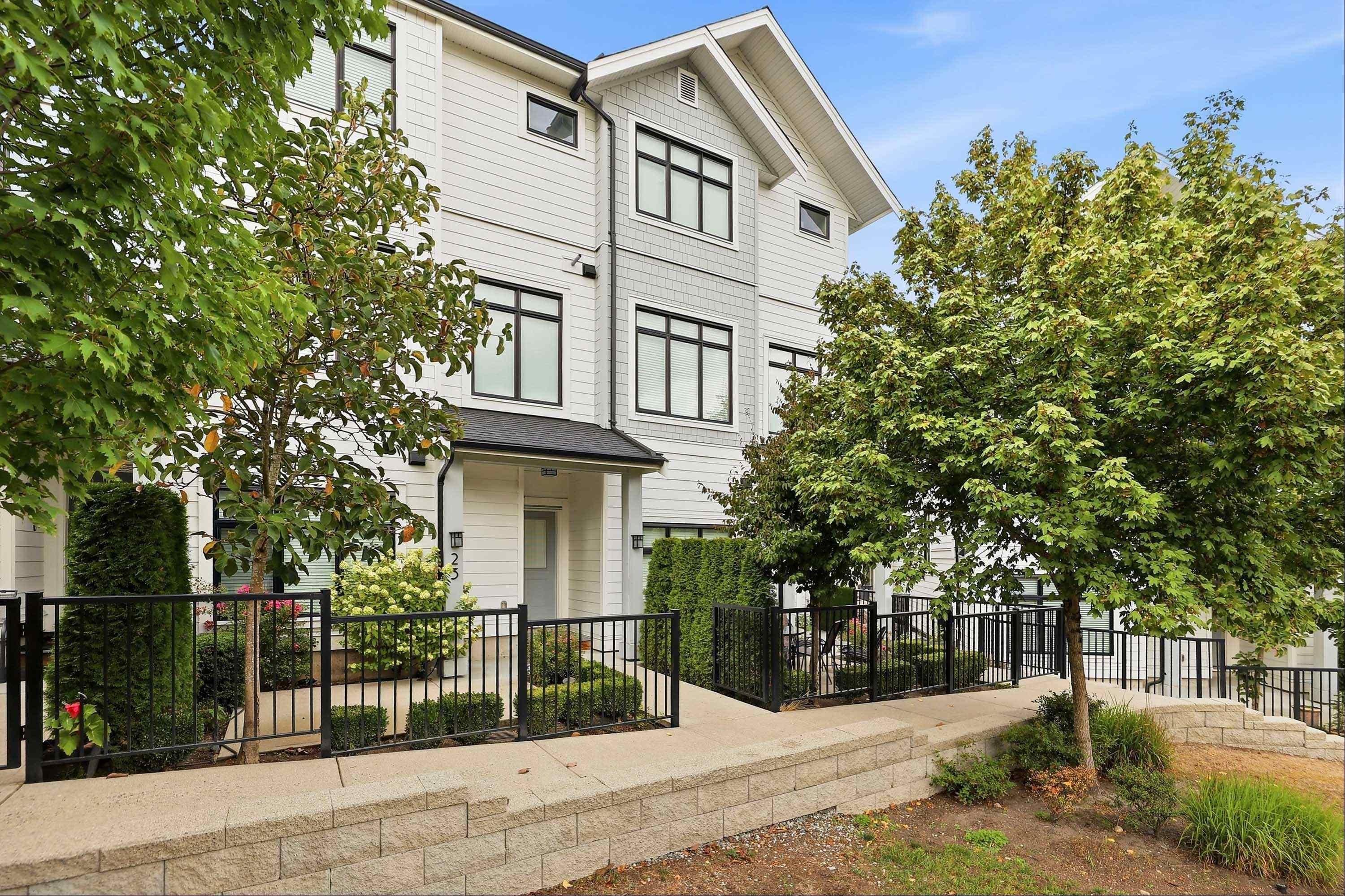 23 - 17557 100 Avenue, Surrey