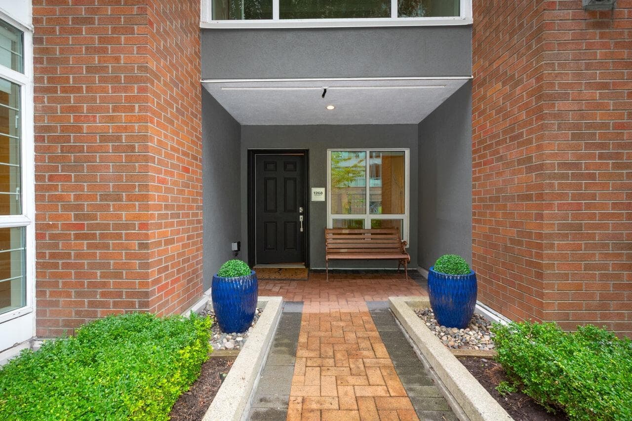1268 Quebec Street, Vancouver, V6A 4G7 — photo 2
