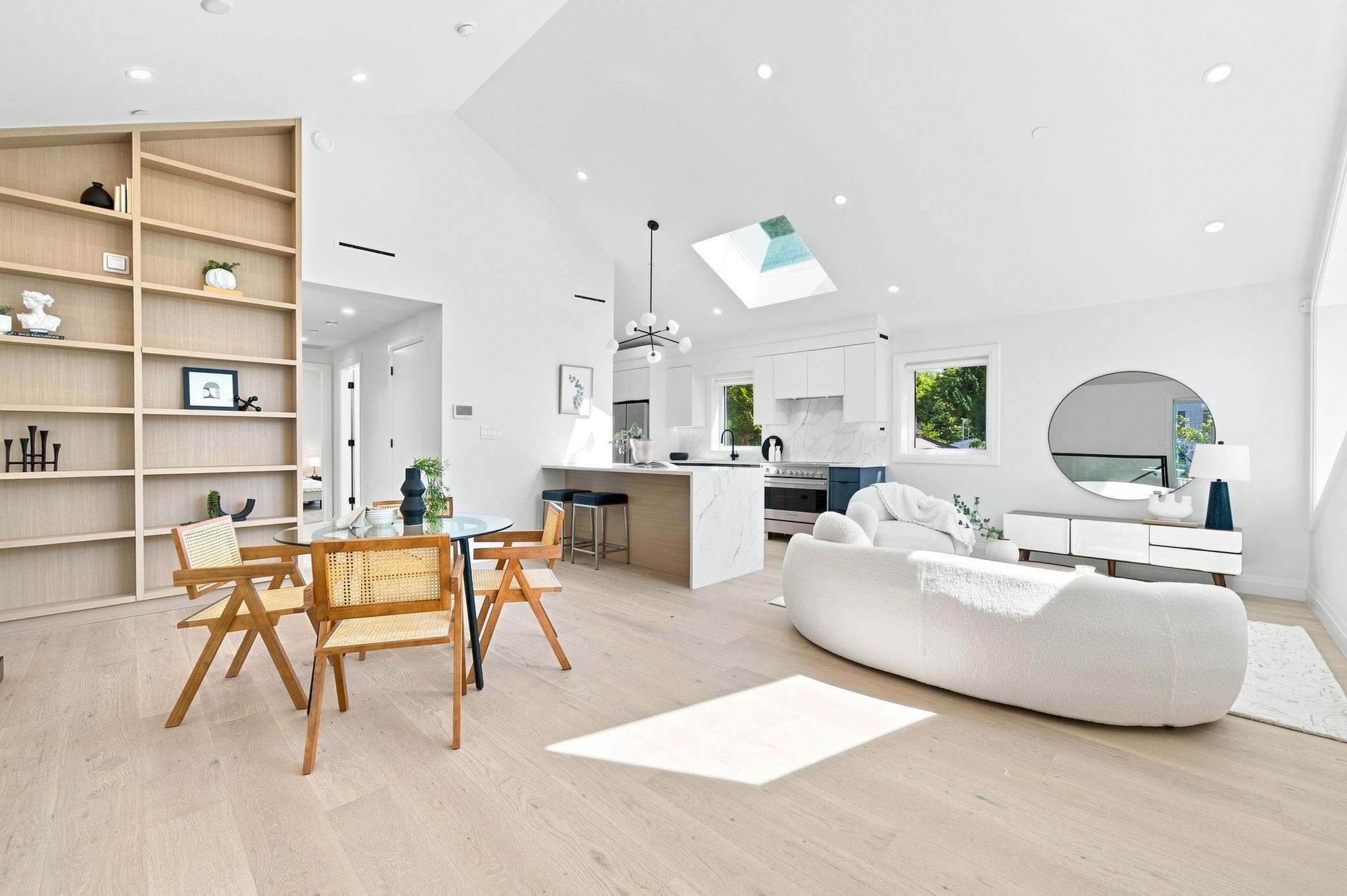 6168 Granville Street, Vancouver, V6M 3E3 — photo 1
