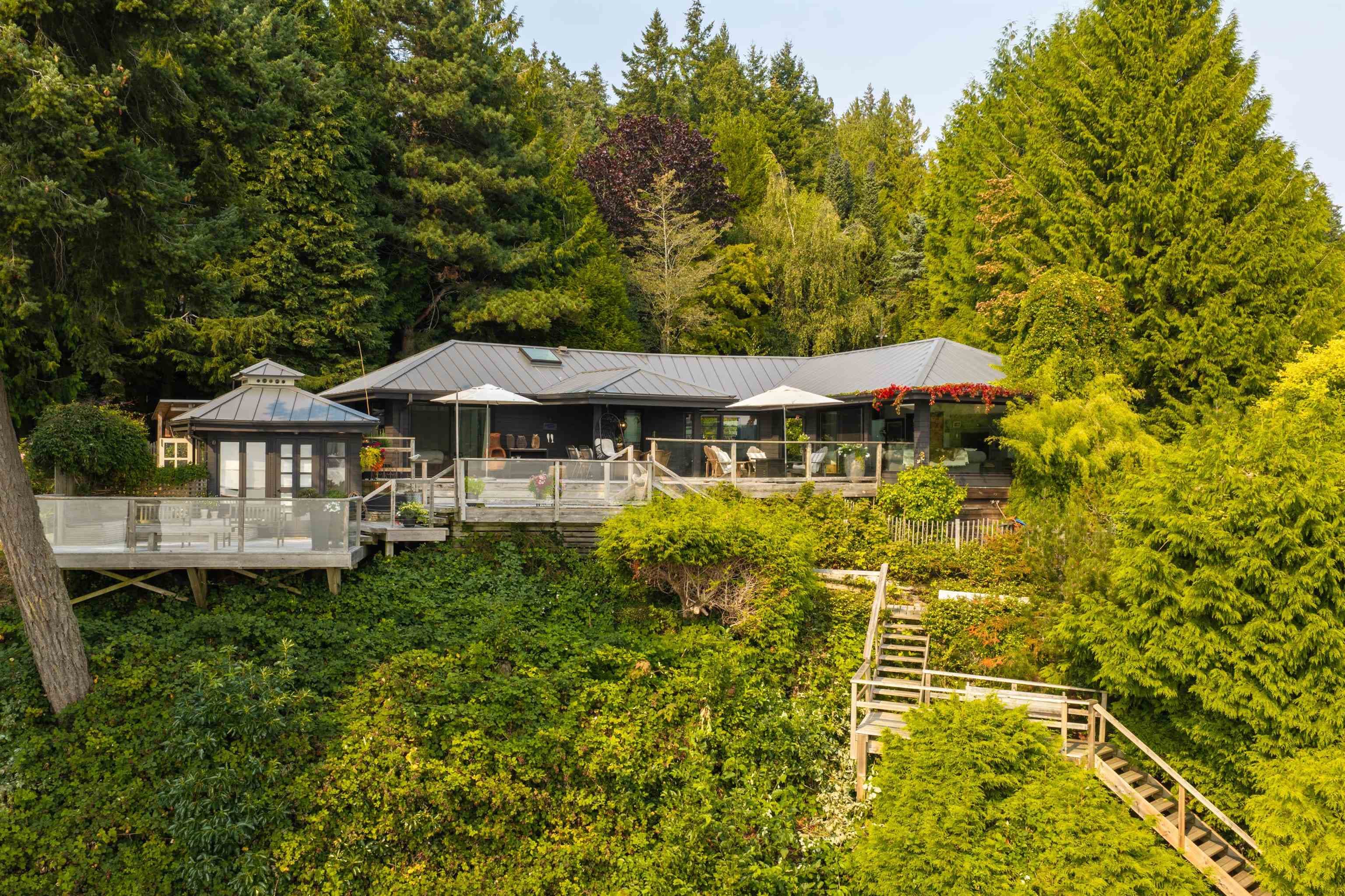 1801 Arbutus Point Road, Bowen Island, V0N 1G2 — photo 1