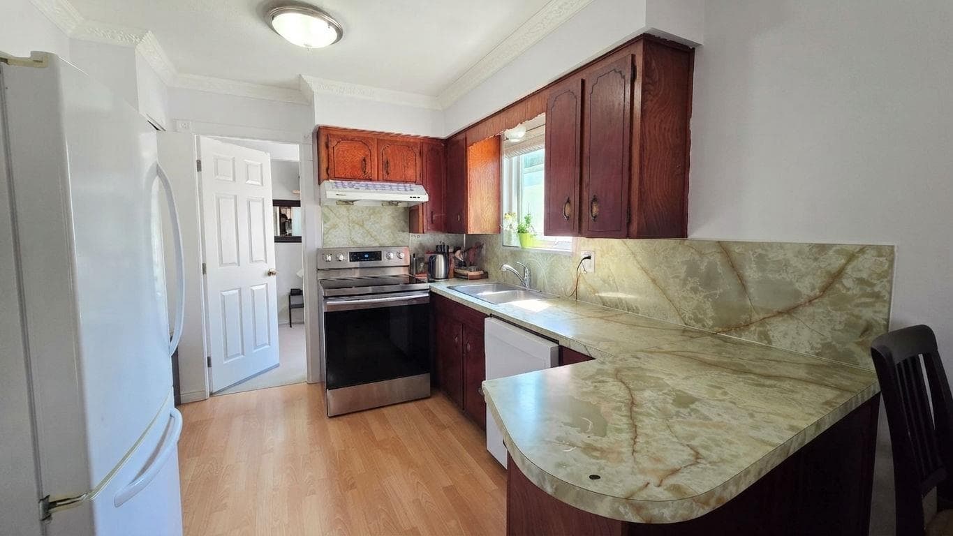 5075 Payne Street, Vancouver, V5R 4J5 — photo 3