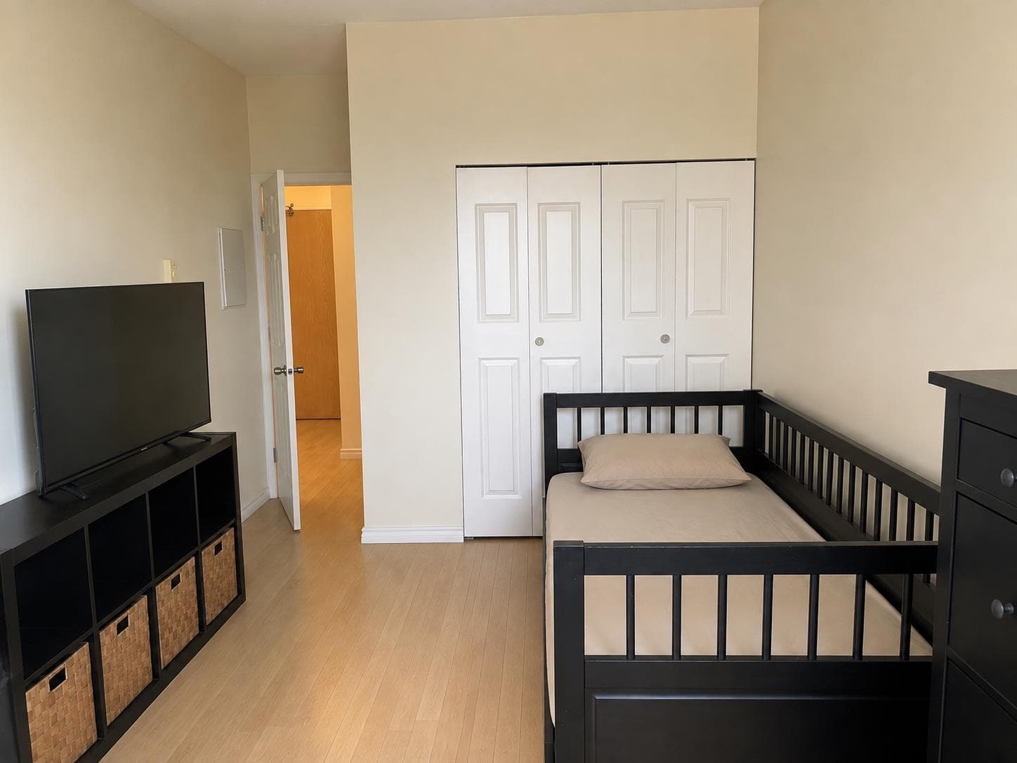 805 - 5885 Olive Avenue, Burnaby, V5H 4N8 — photo 3