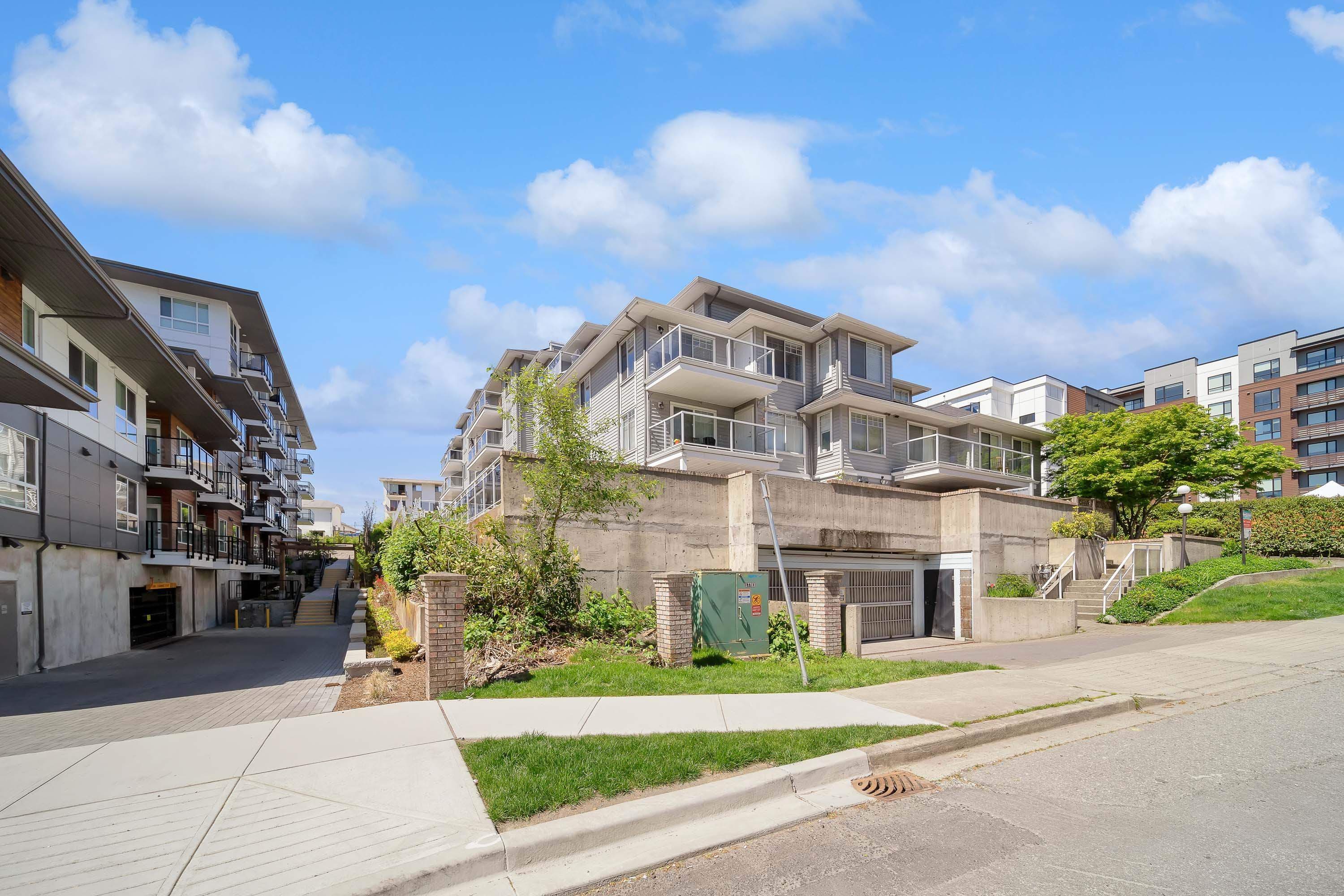 204 - 11671 Fraser Street, Maple Ridge, V2X 6C4 — photo 2