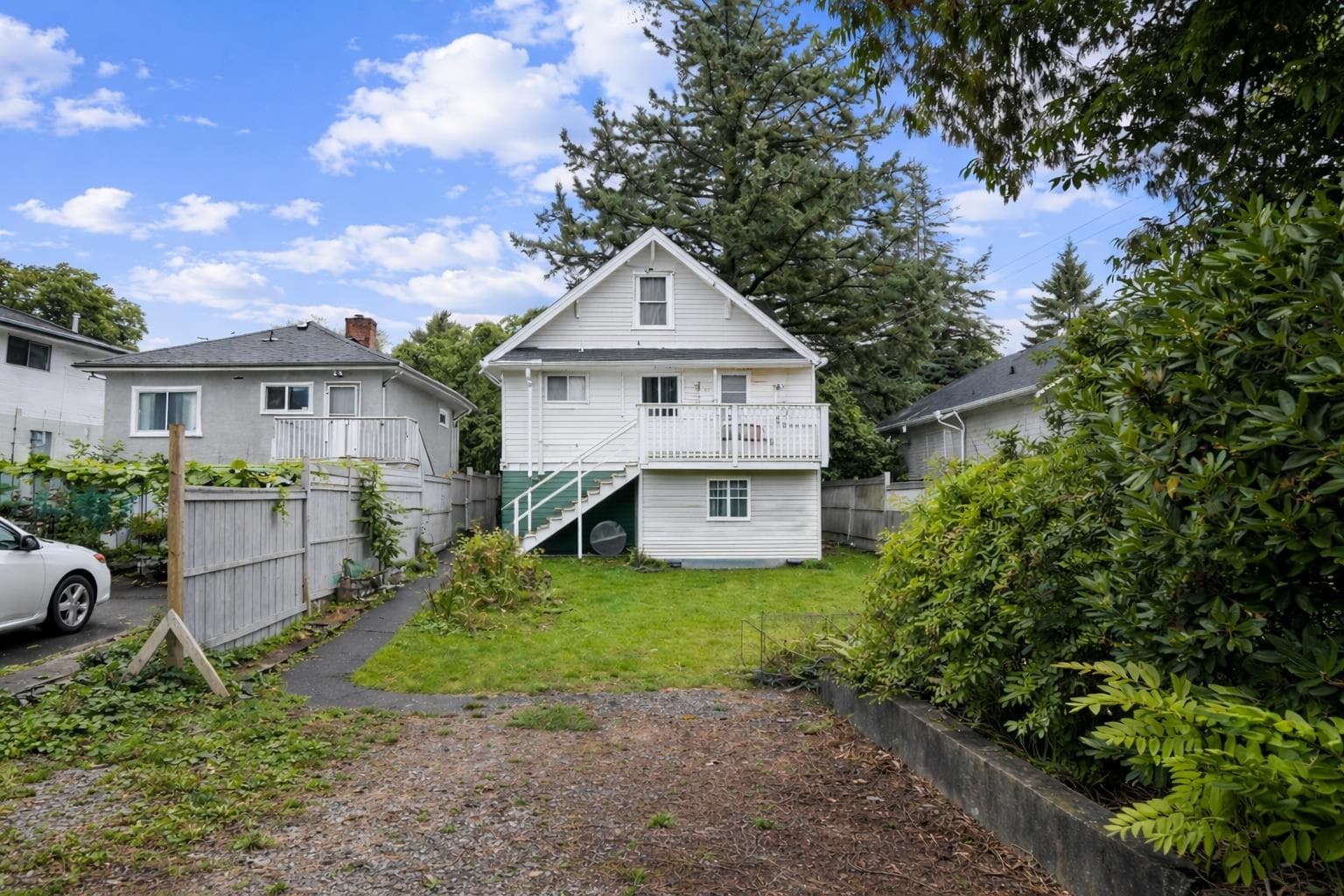 3865 Sandell Street, Burnaby, V5H 1J9 — photo 2