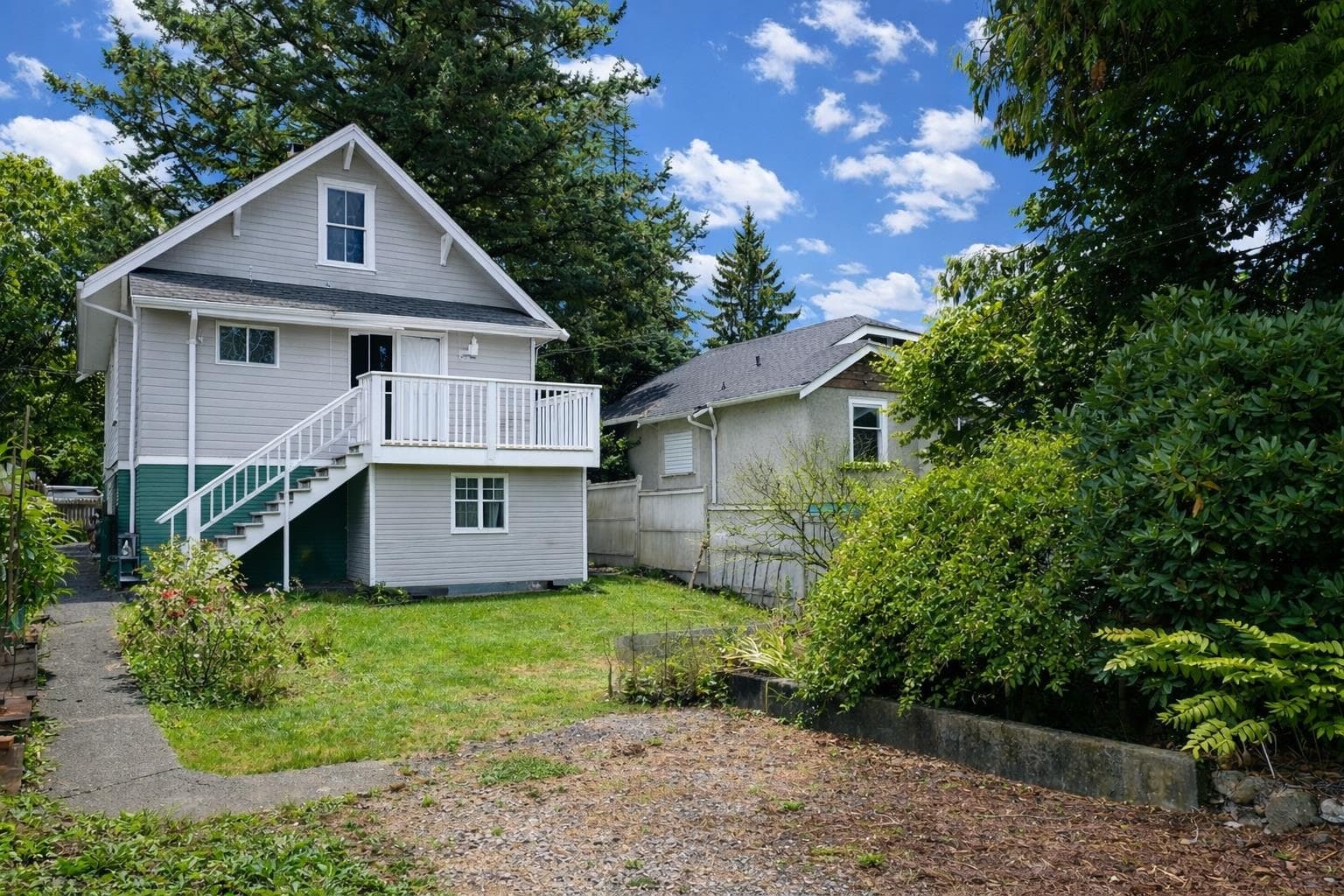 3865 Sandell Street, Burnaby, V5H 1J9 — photo 3