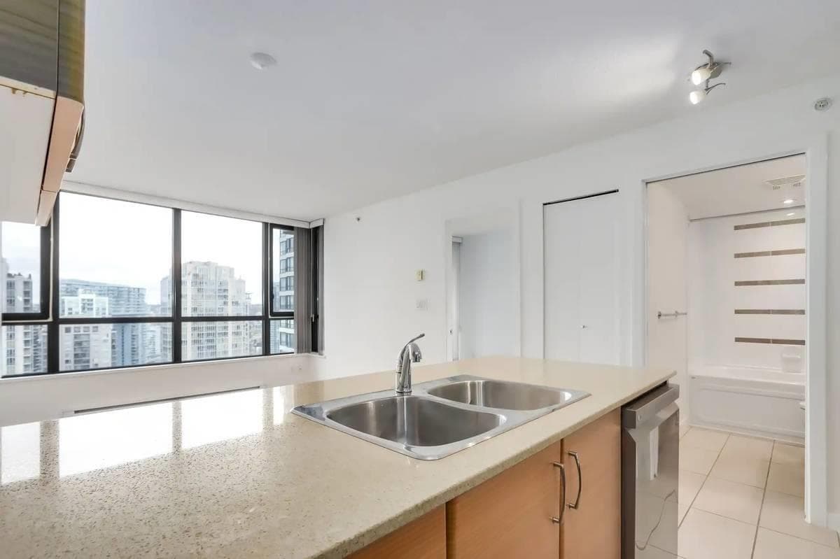 2107 - 928 Homer Street, Vancouver, V6B 1T7 — photo 4