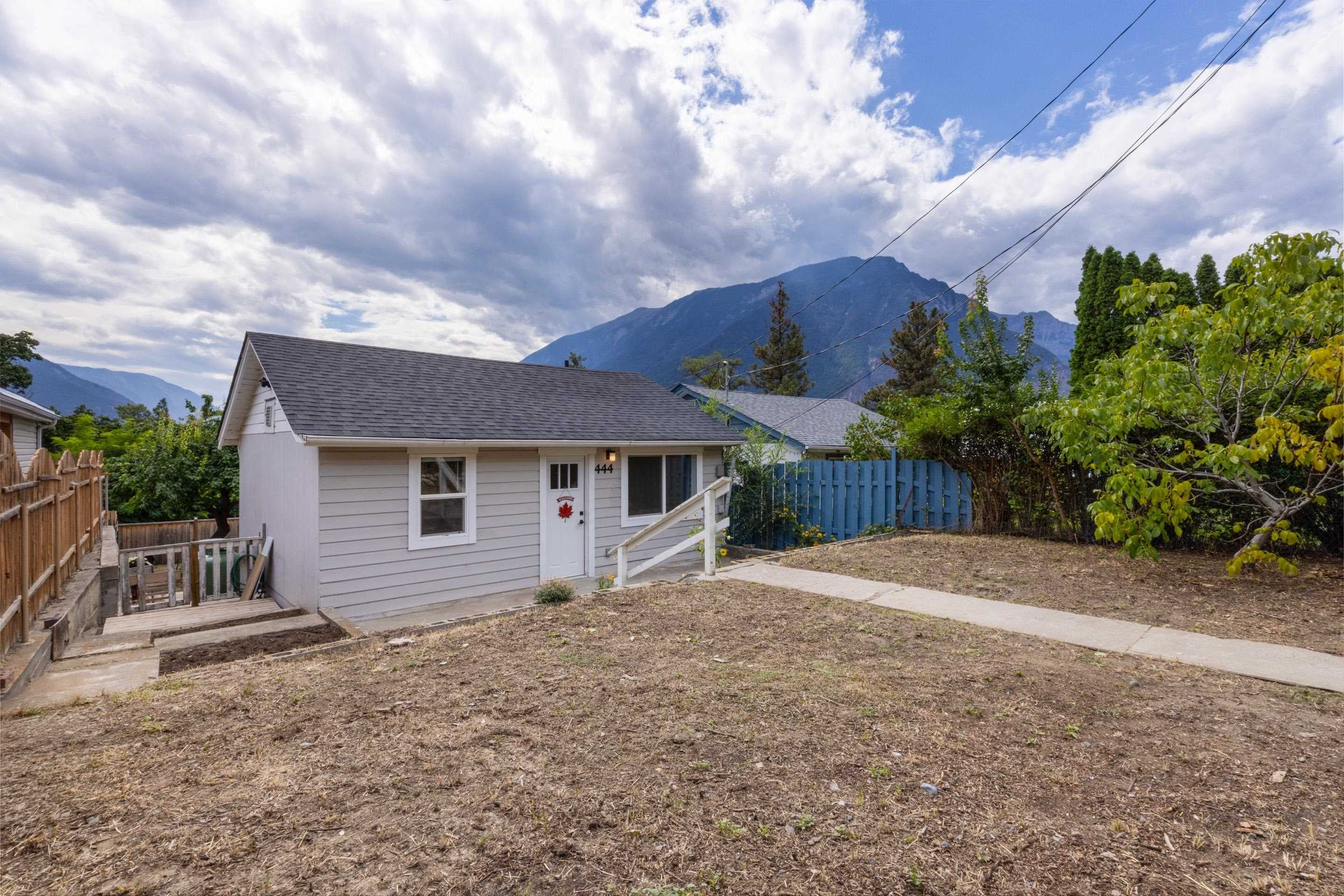 444 Victoria Street, Pemberton, V0K 1V0 — photo 2