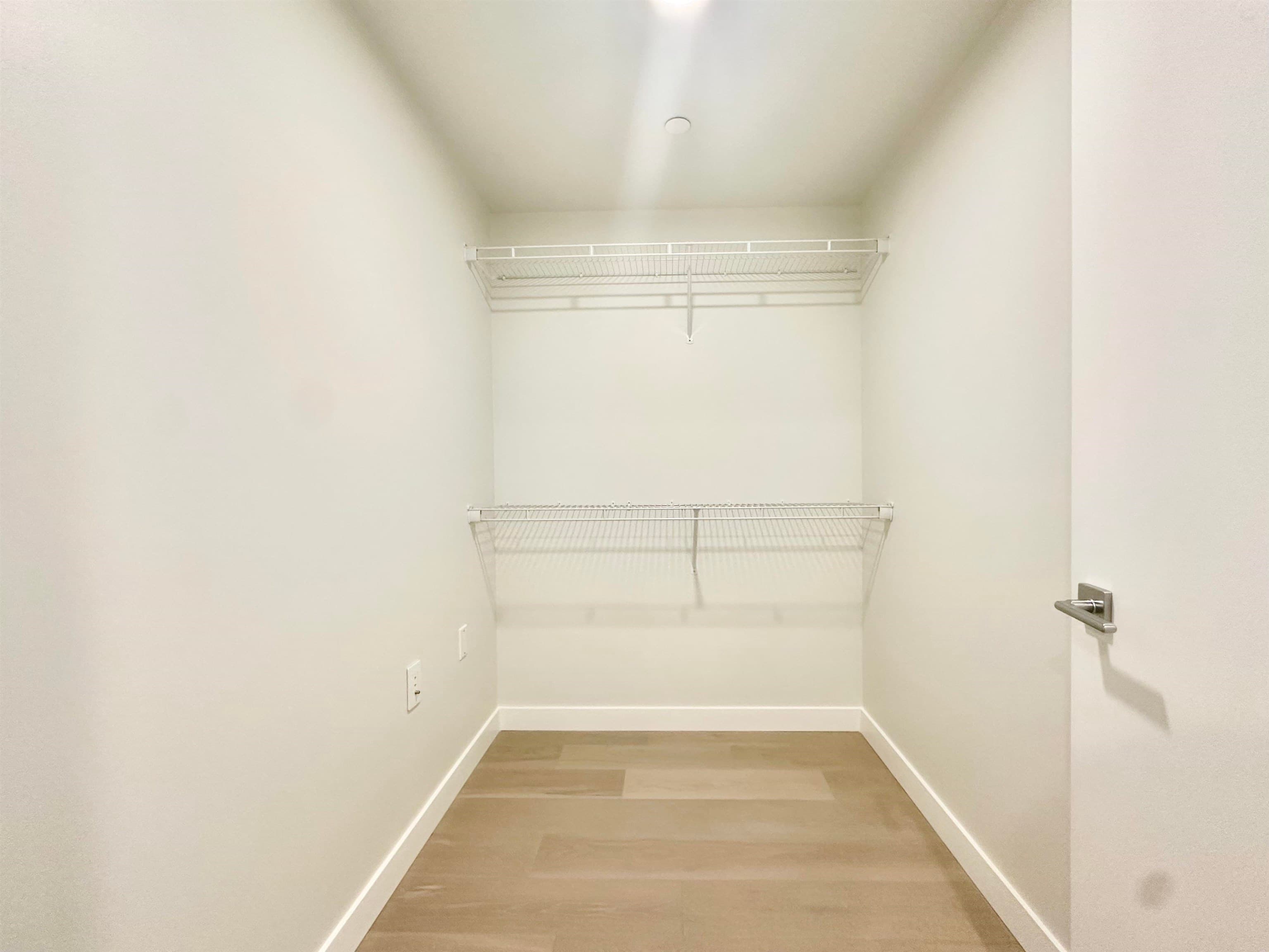 303 - 485 63rd Ave, Vancouver, V5X 3J3 — photo 4