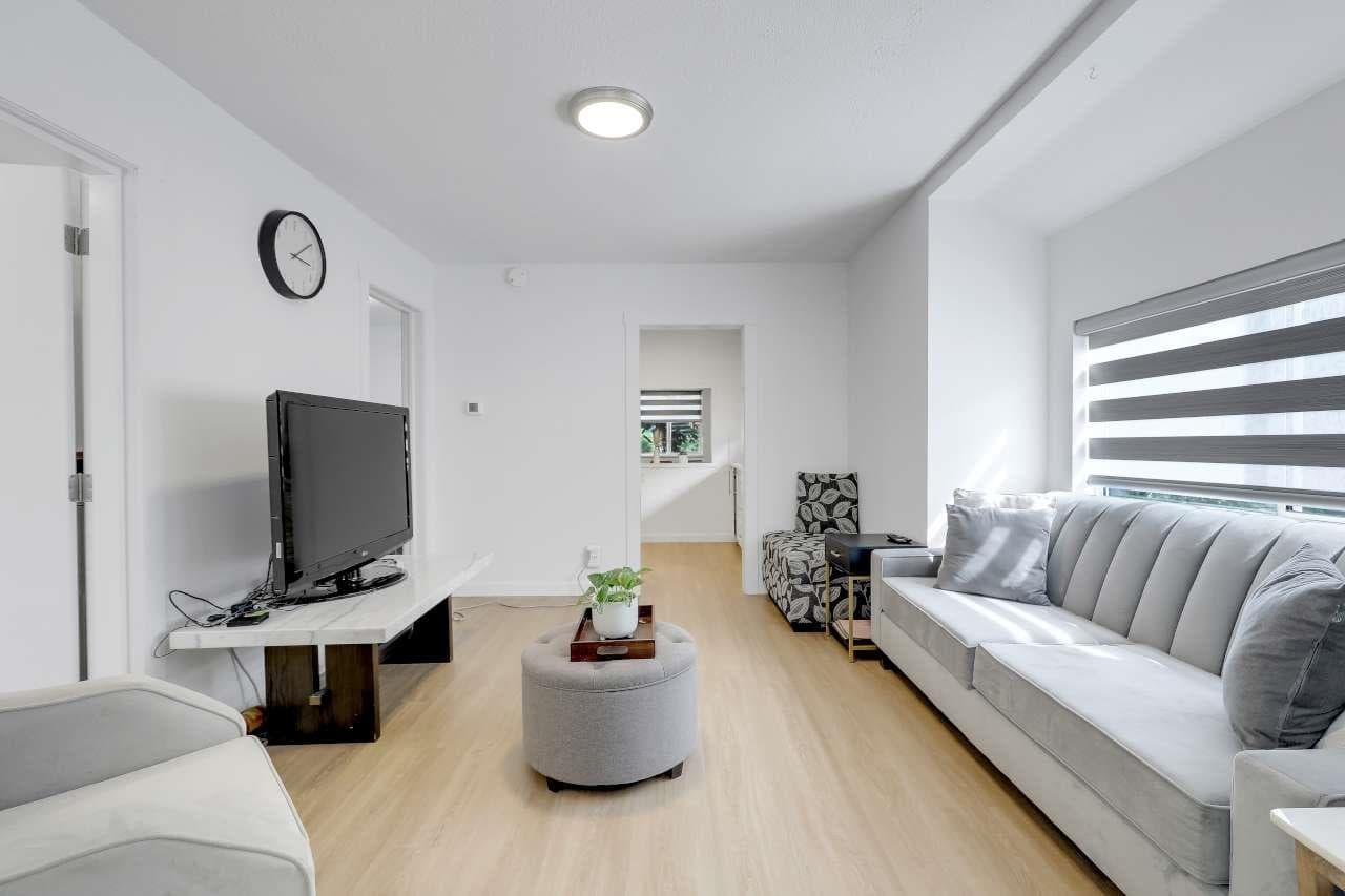 866 Finlay Street, White Rock, V4B 4K2 — photo 5