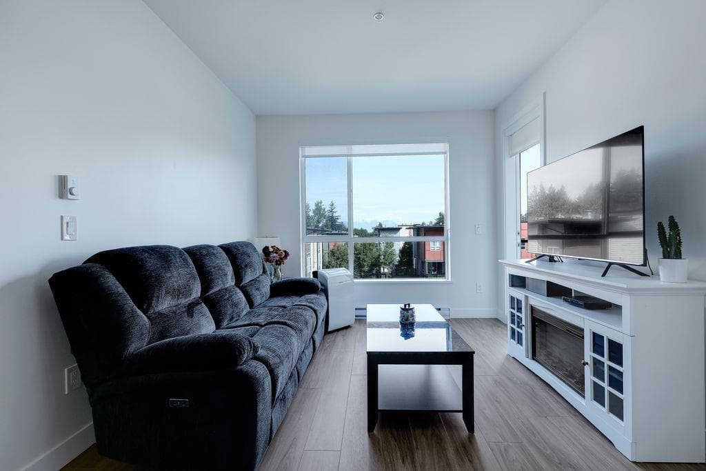 301 - 18811 72 Avenue, Surrey, V4N 6W7 — photo 3