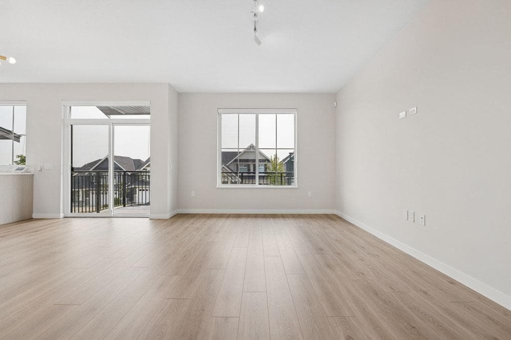 108 - 3637 Sheffield Avenue, Coquitlam, V3E 0P2 — photo 4
