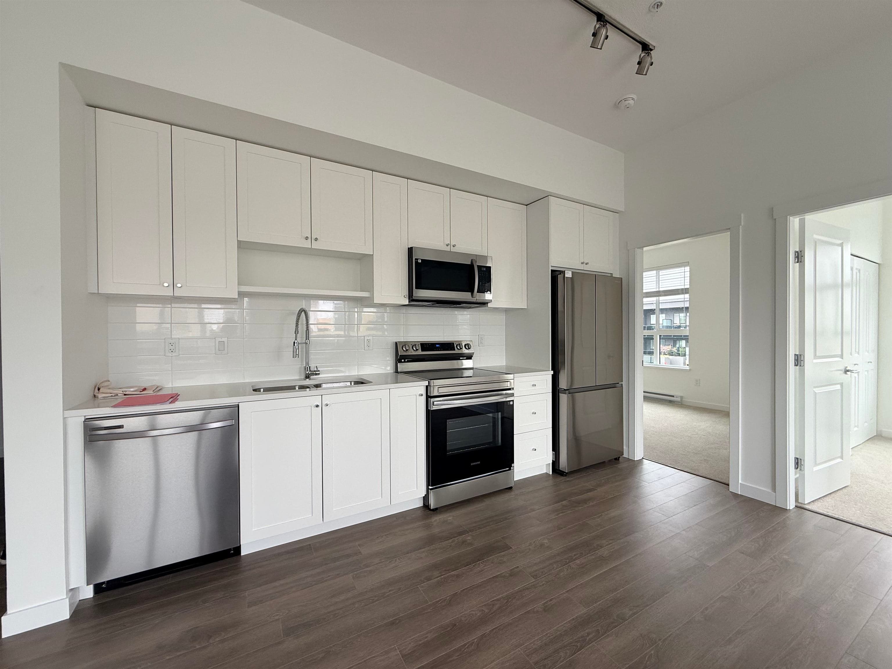 607 - 15733 85 Avenue, Surrey, V4Z 6N1 — photo 3