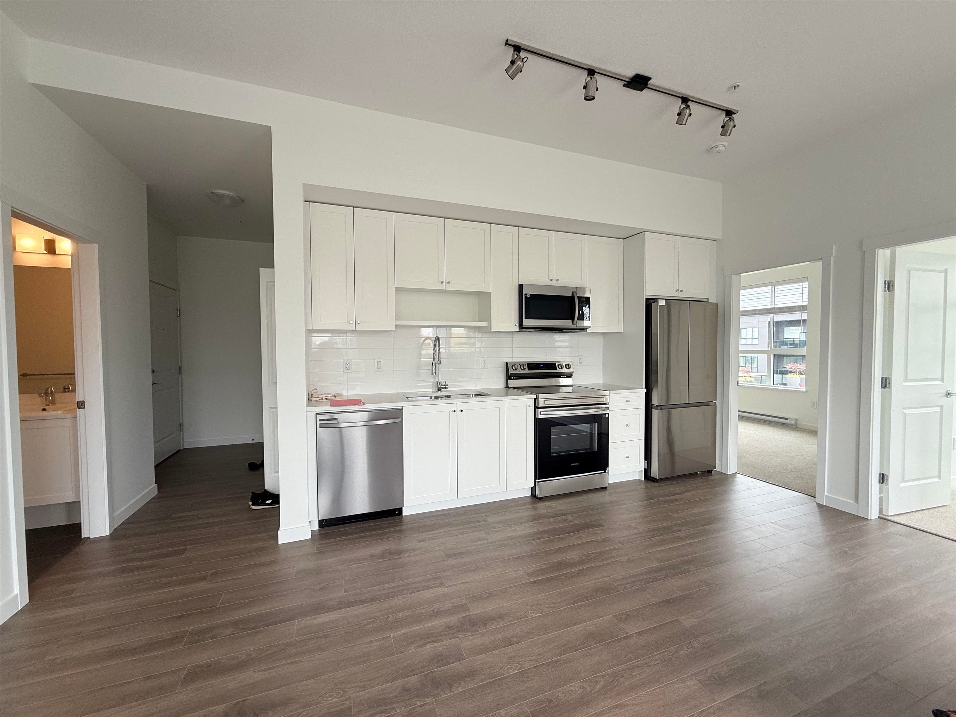 607 - 15733 85 Avenue, Surrey, V4Z 6N1 — photo 4