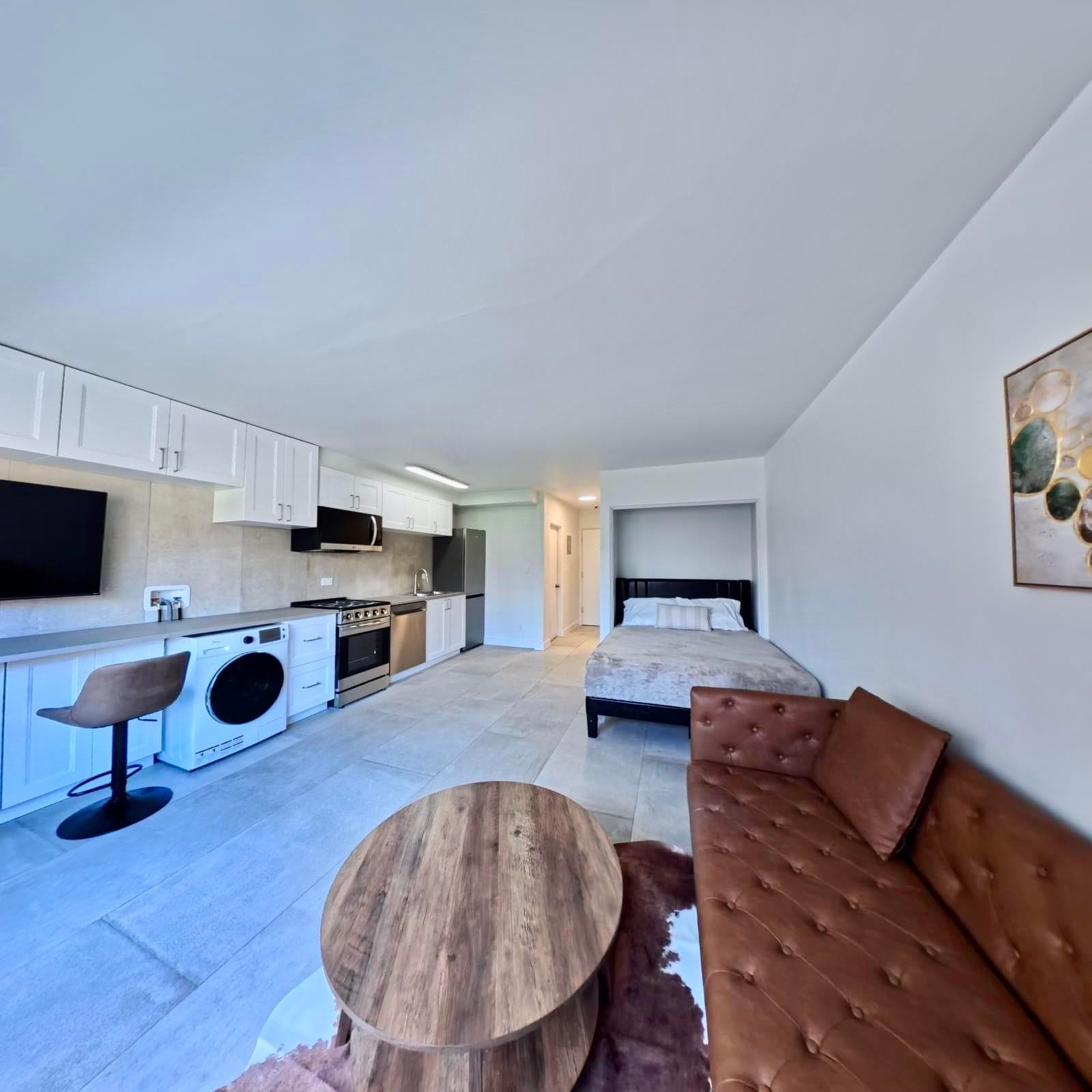 210 - 1540 Haro Street, Vancouver, V6G 1G5 — photo 3