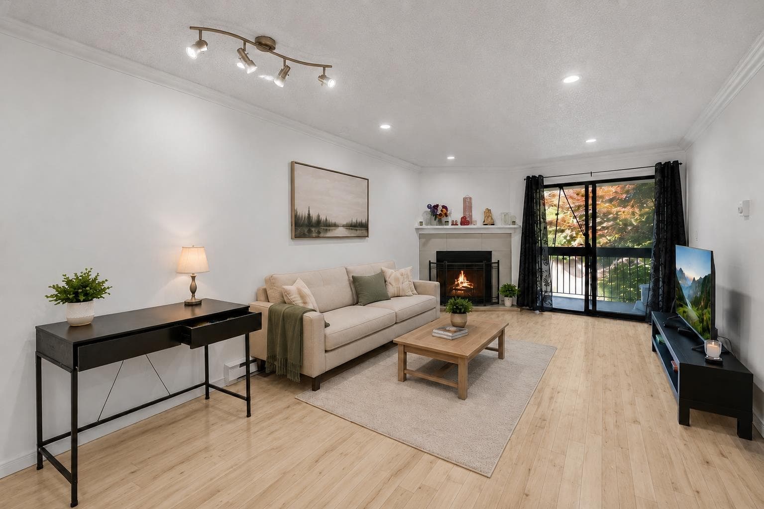 201 - 10560 154 Street, Surrey, V3R 8A3 — photo 3