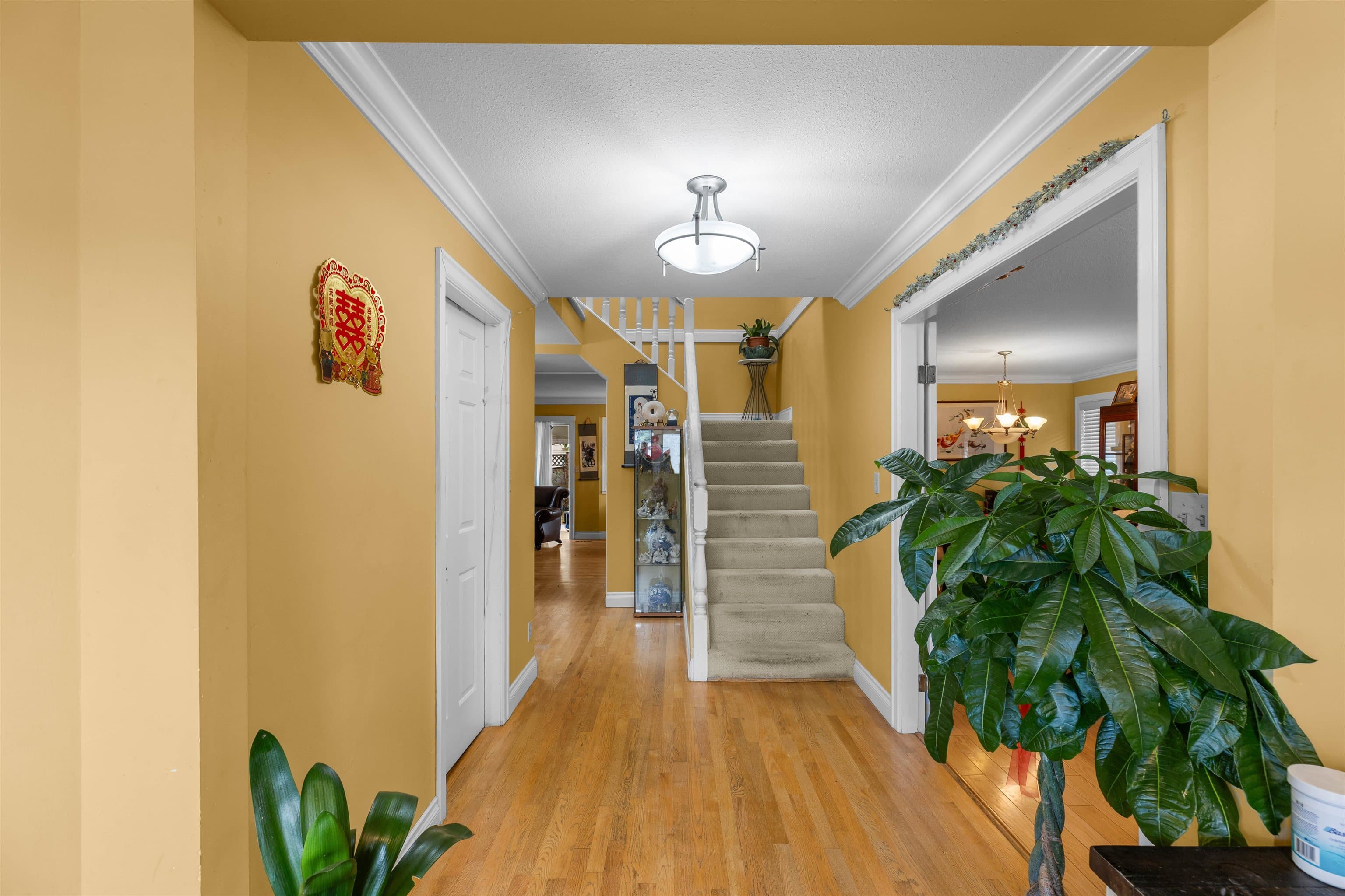 3504 Creston Drive, Abbotsford, V2T 5B8 — photo 3
