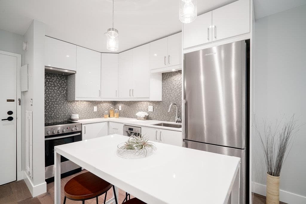 208 - 1425 Cypress Street, Vancouver, V6J 3L1 — photo 5