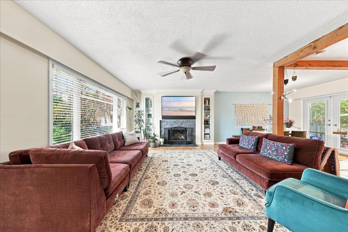 1617 Stella Place, Port Coquitlam, V3C 2R4 — photo 3