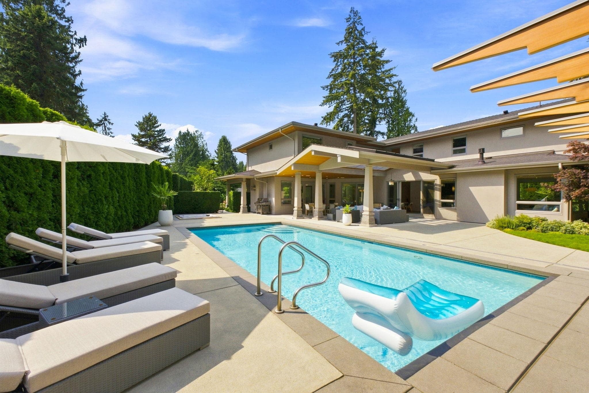 376 St. James Crescent, West Vancouver, V7S 1J8 — photo 2