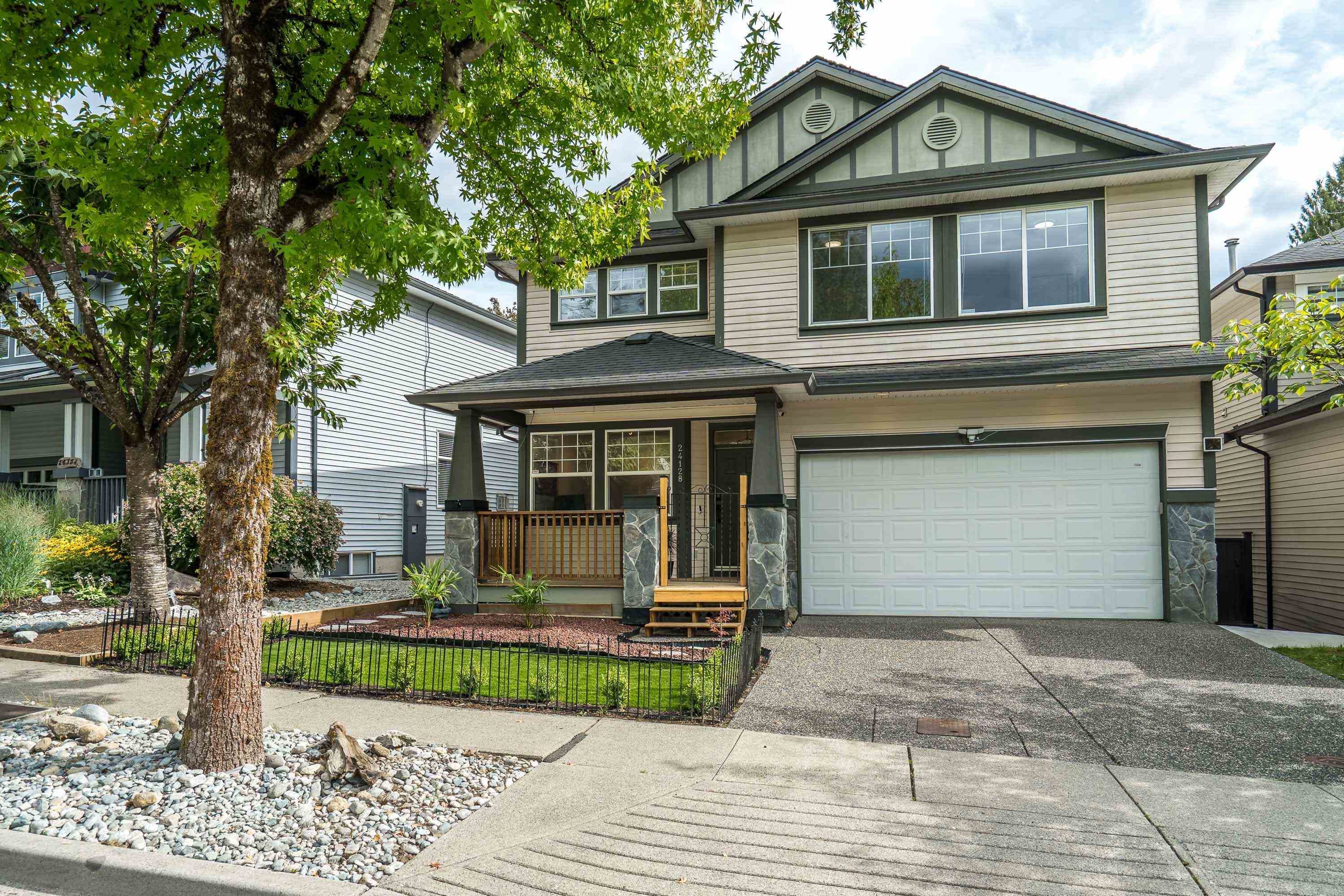 24128 Hill Avenue, Maple Ridge, V2W 2C9 — photo 1