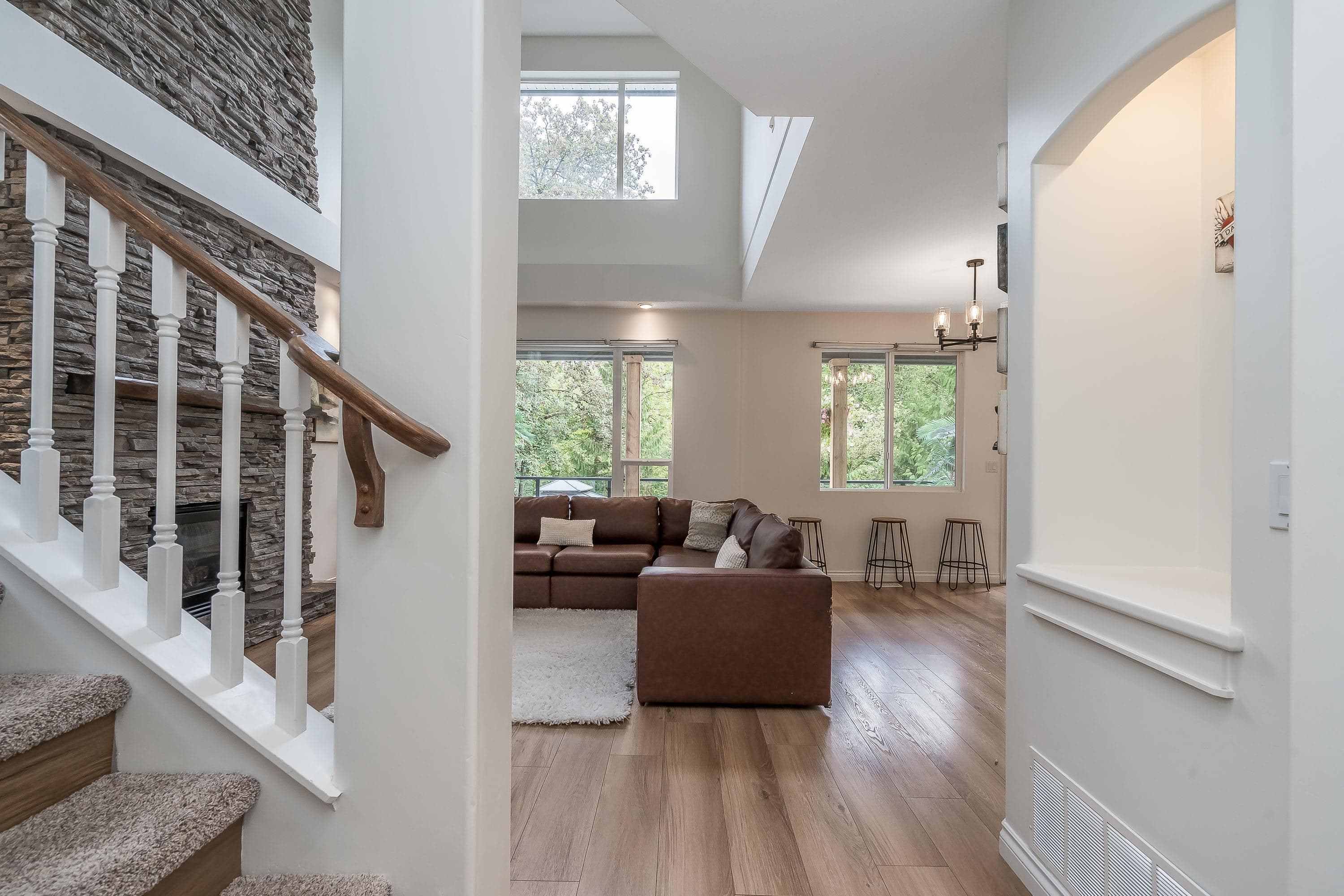 24128 Hill Avenue, Maple Ridge, V2W 2C9 — photo 4
