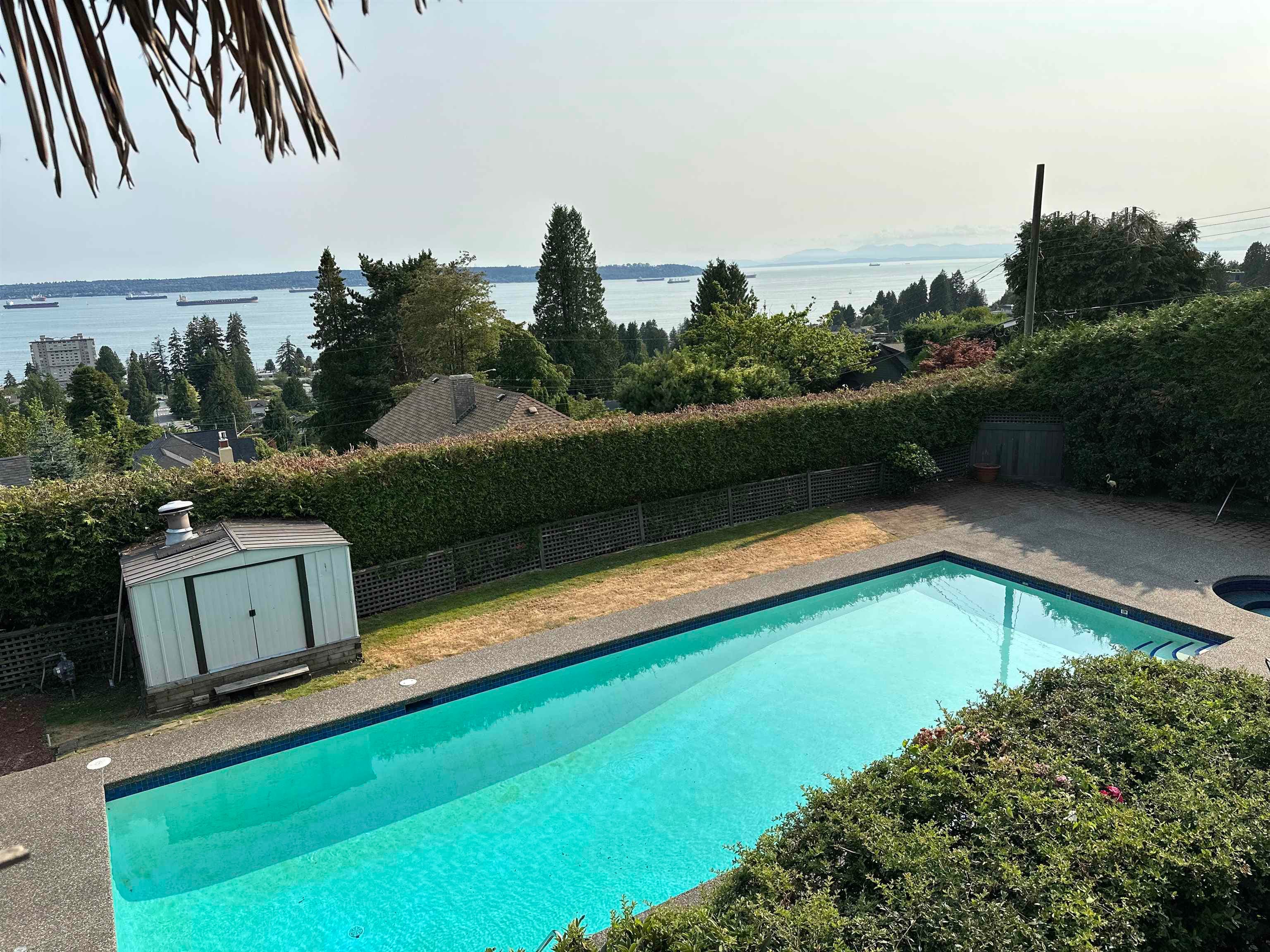 2390 Palmerston Avenue, West Vancouver, V7V 2W1 — photo 2