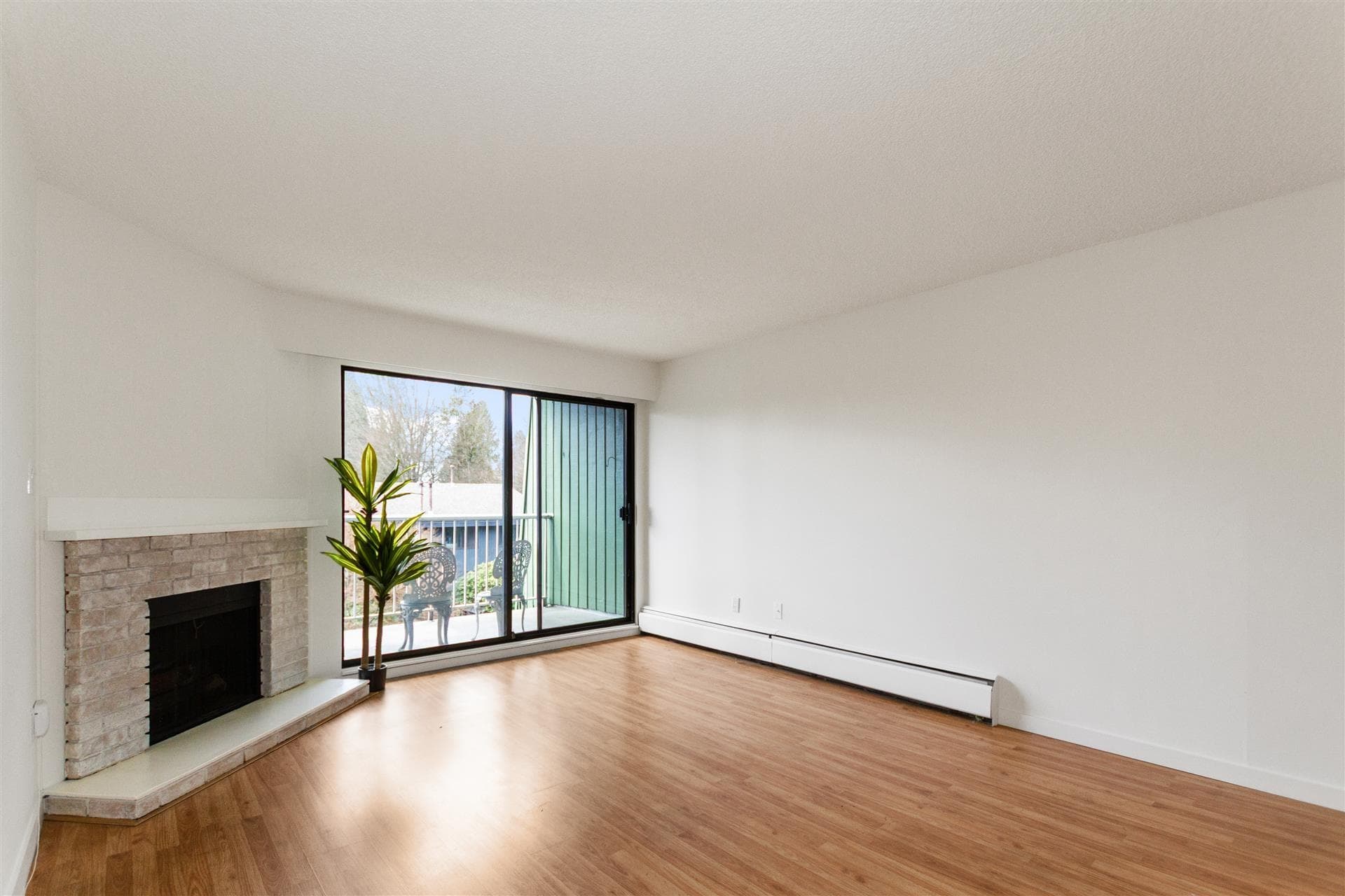 216 - 9202 Horne Street, Burnaby, V3N 4K2 — photo 3
