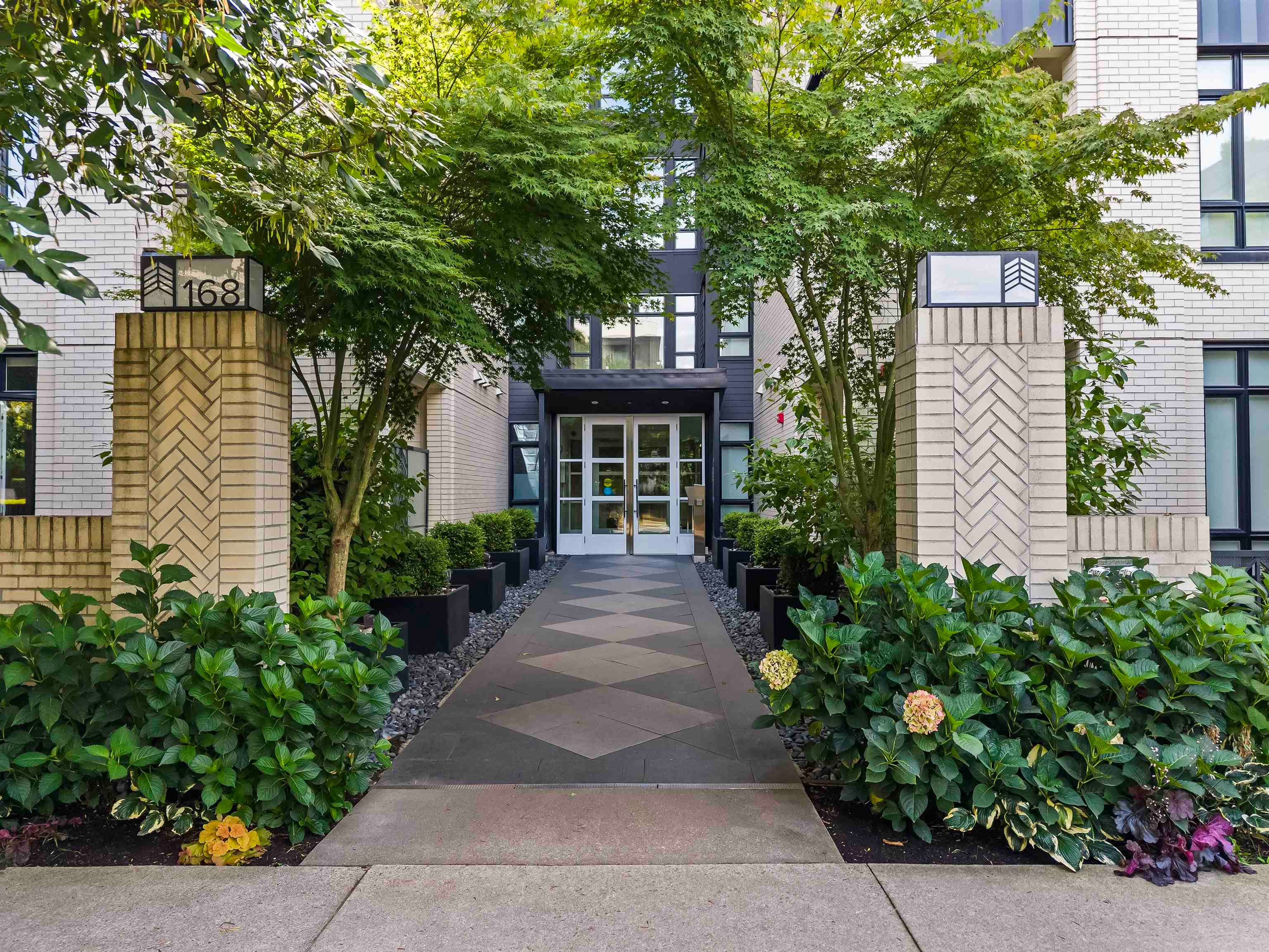 305 - 168 E 35th Avenue, Vancouver, V5W 1A6 — photo 4