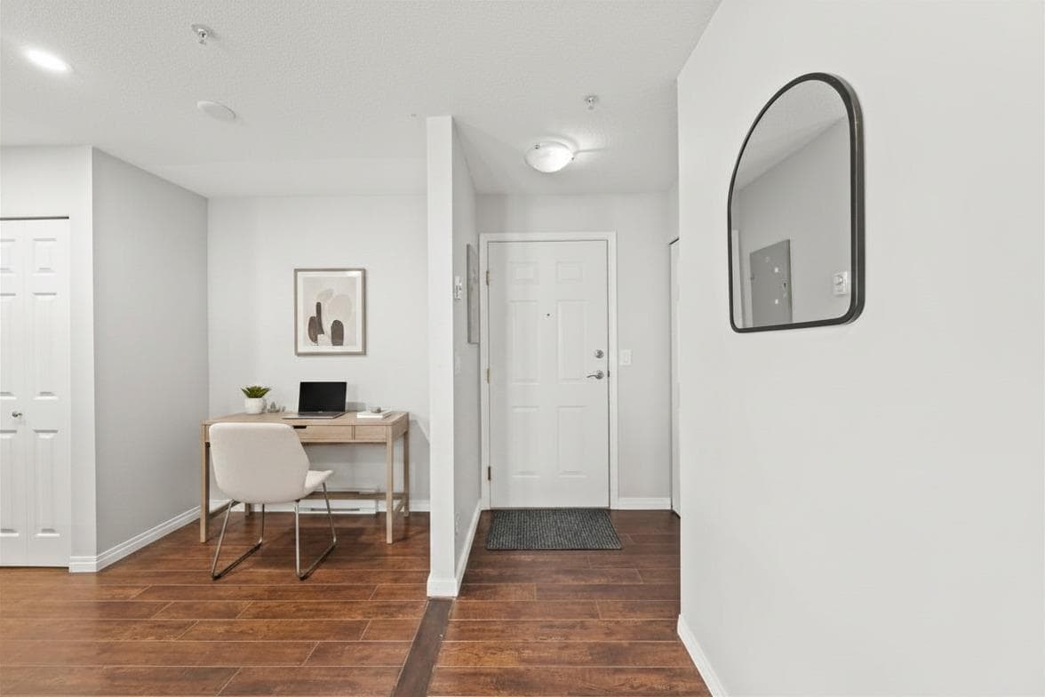 506 - 301 Maude Road, Port Moody, V3H 5B1 — photo 5