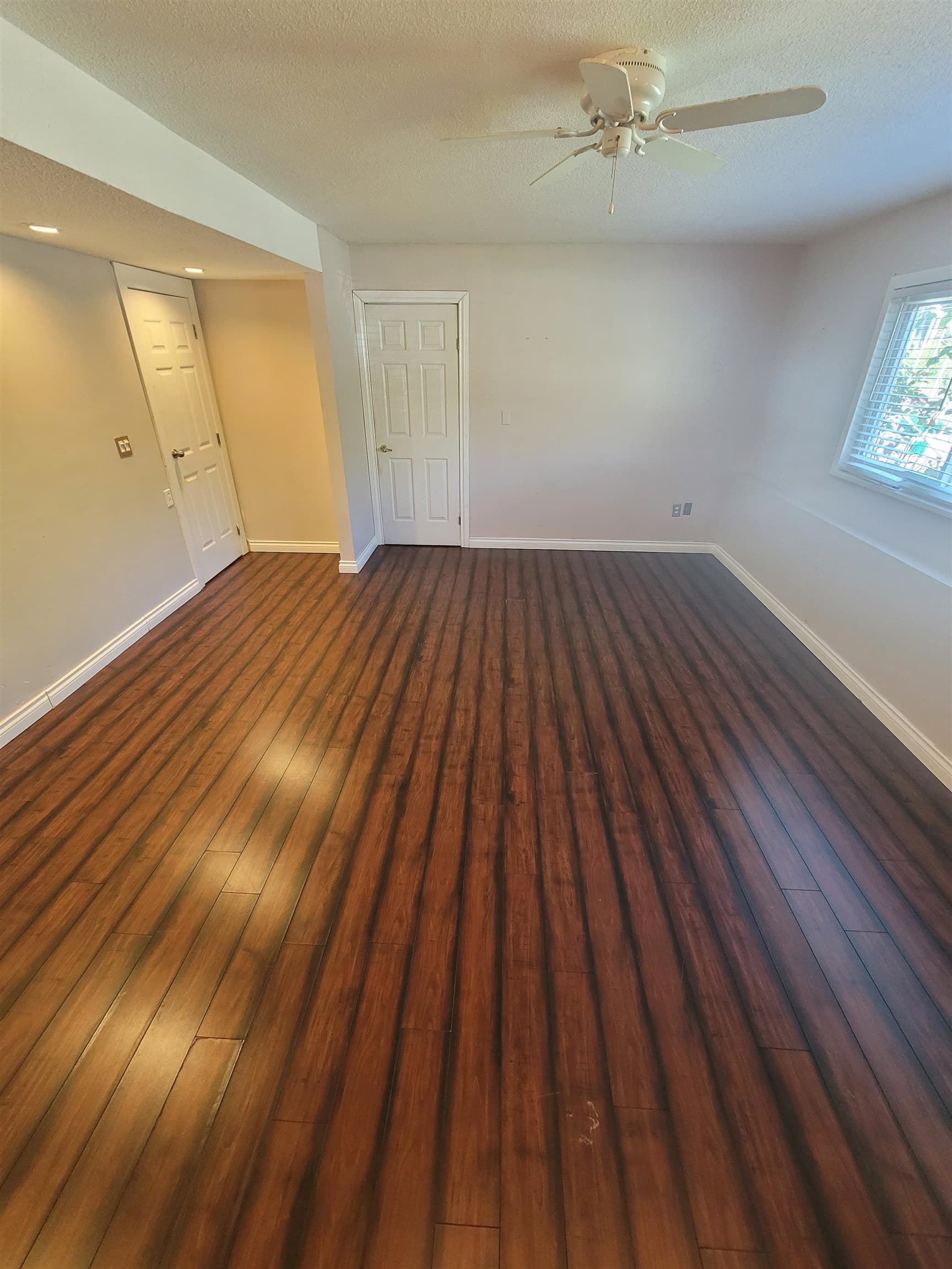 lower - 4749 207a Street, Langdale, V3A 6W5 — photo 2