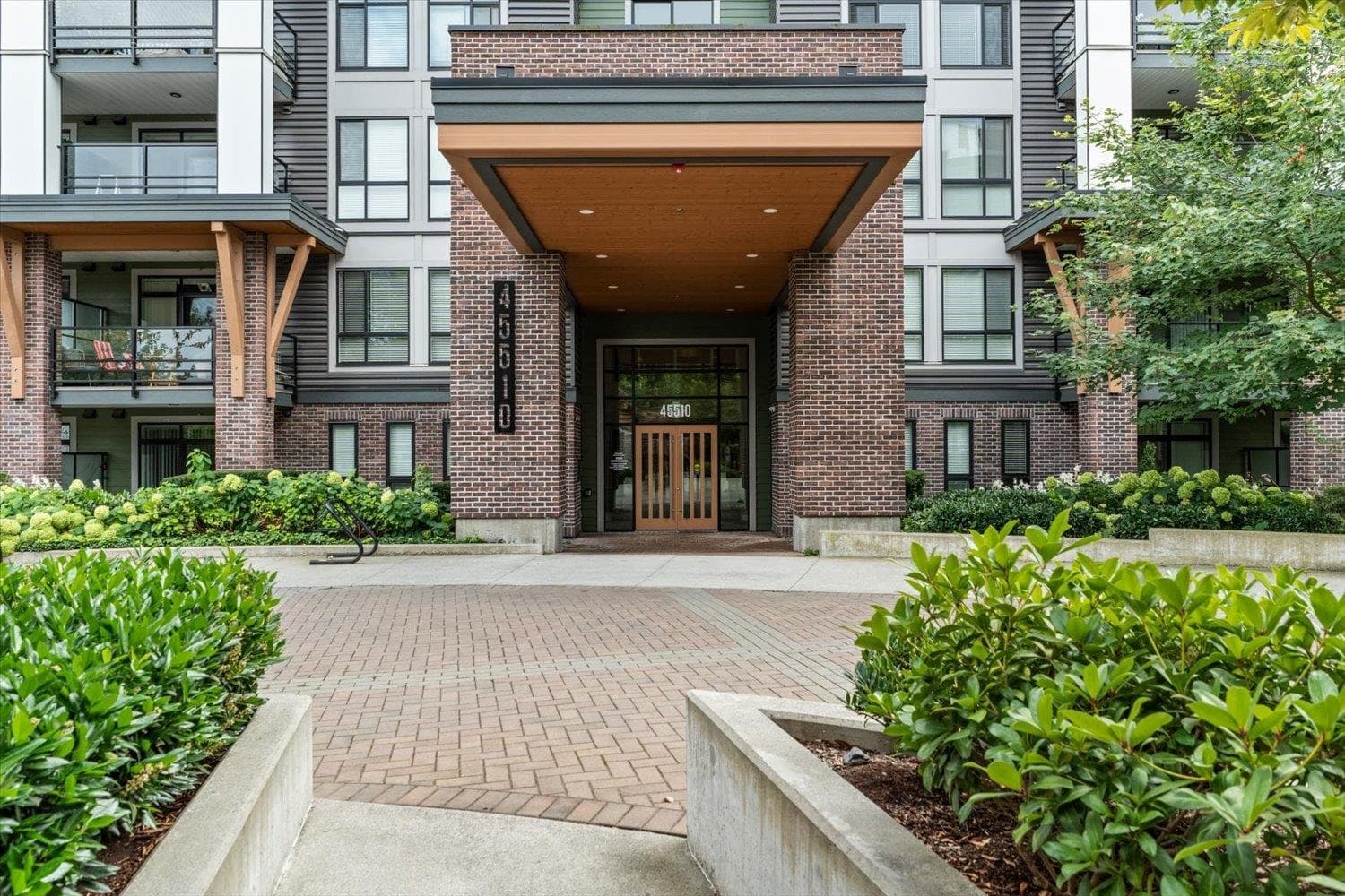 409 - 45510 Market Way, Chilliwack, V2R 6E1 — photo 2