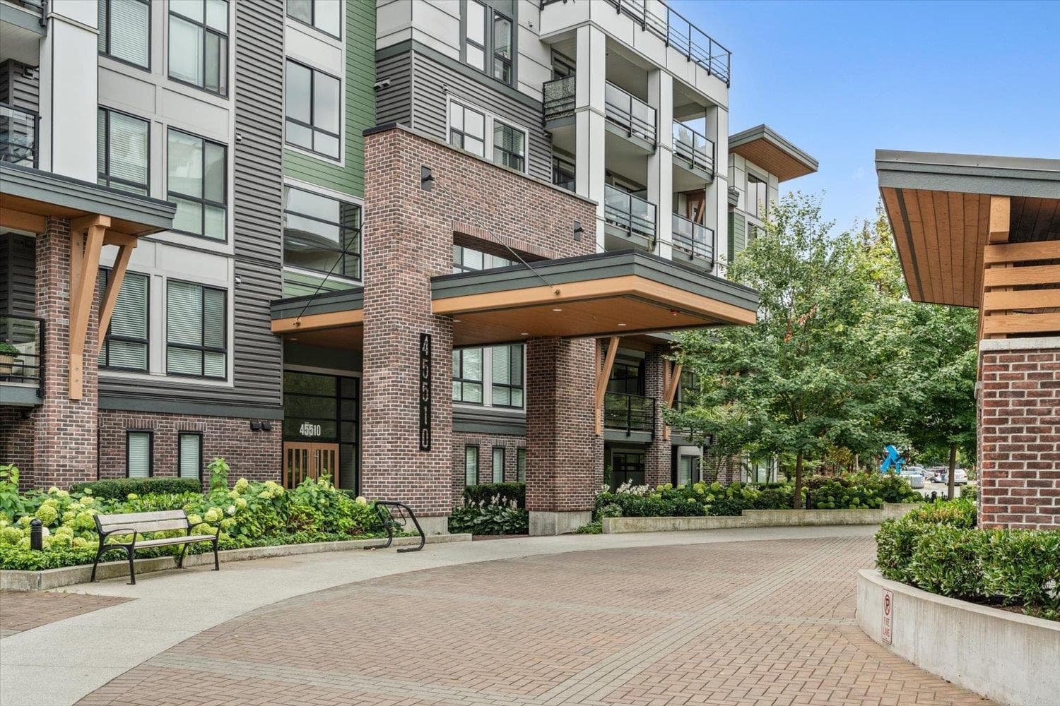 409 - 45510 Market Way, Chilliwack, V2R 6E1 — photo 1