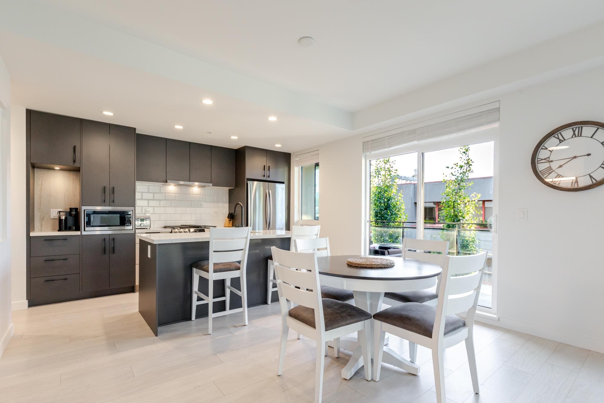 306 - 3018 St. George Street, Port Moody, V3H 0L4 — photo 3