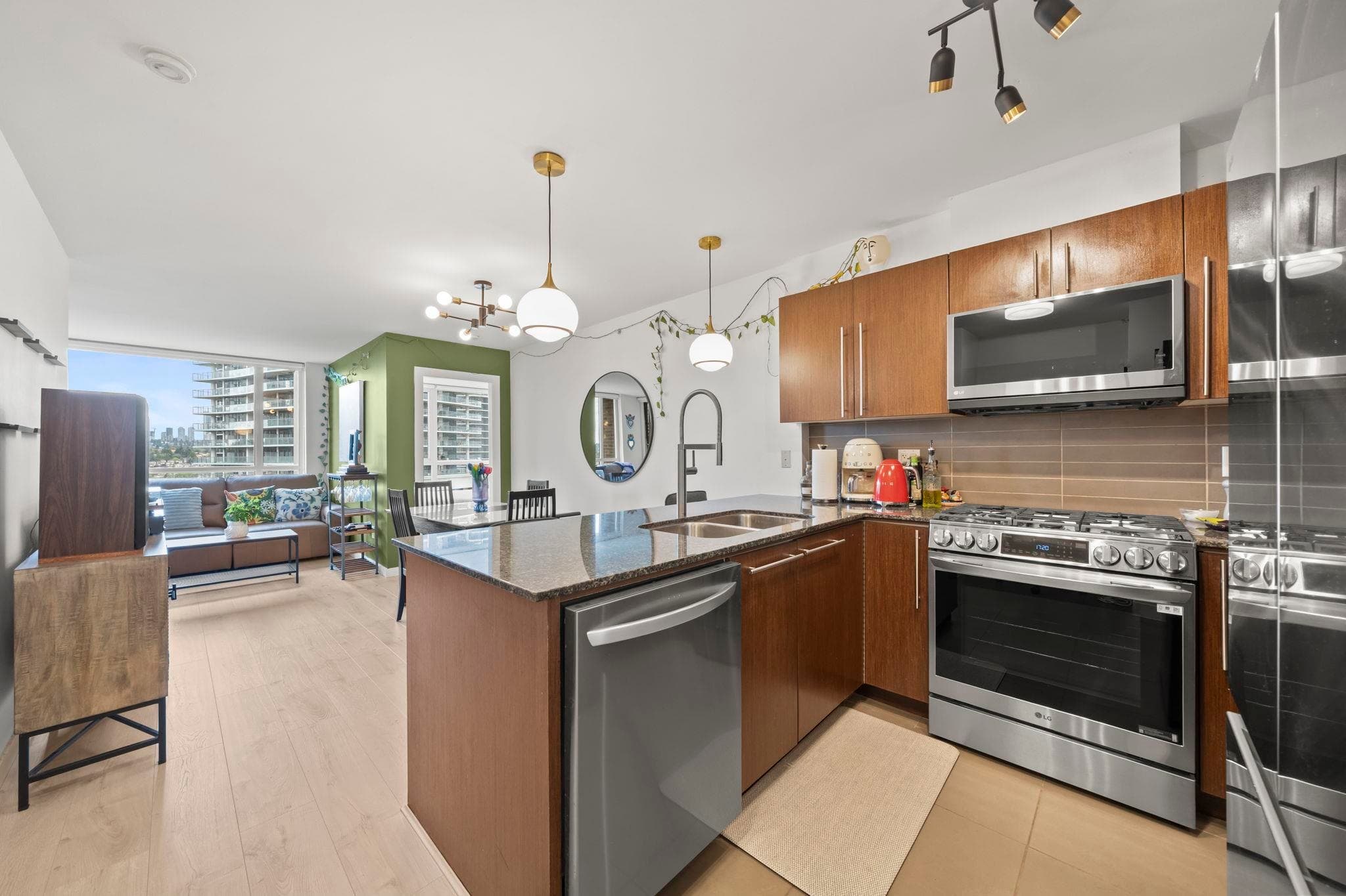 208 - 4888 Brentwood Drive, Burnaby, V5C 0C6 — photo 3