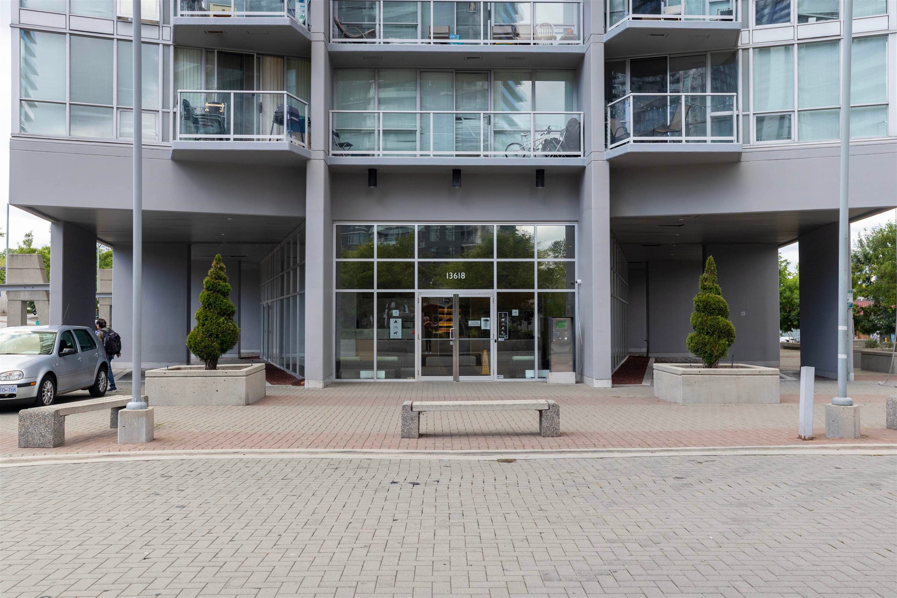3105 - 13618 100 Avenue, Surrey, V3T 0A8 — photo 2