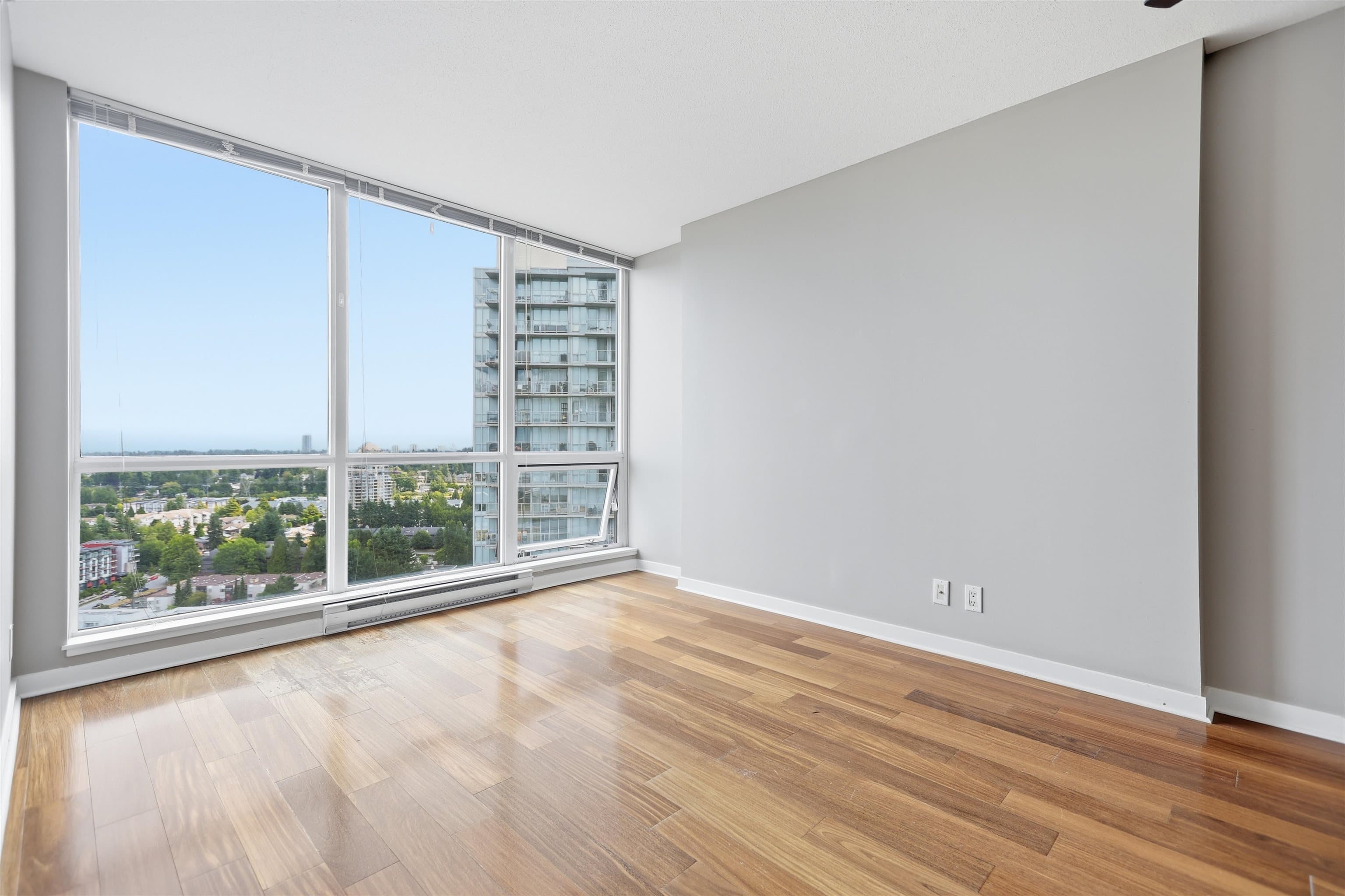 3105 - 13618 100 Avenue, Surrey, V3T 0A8 — photo 5