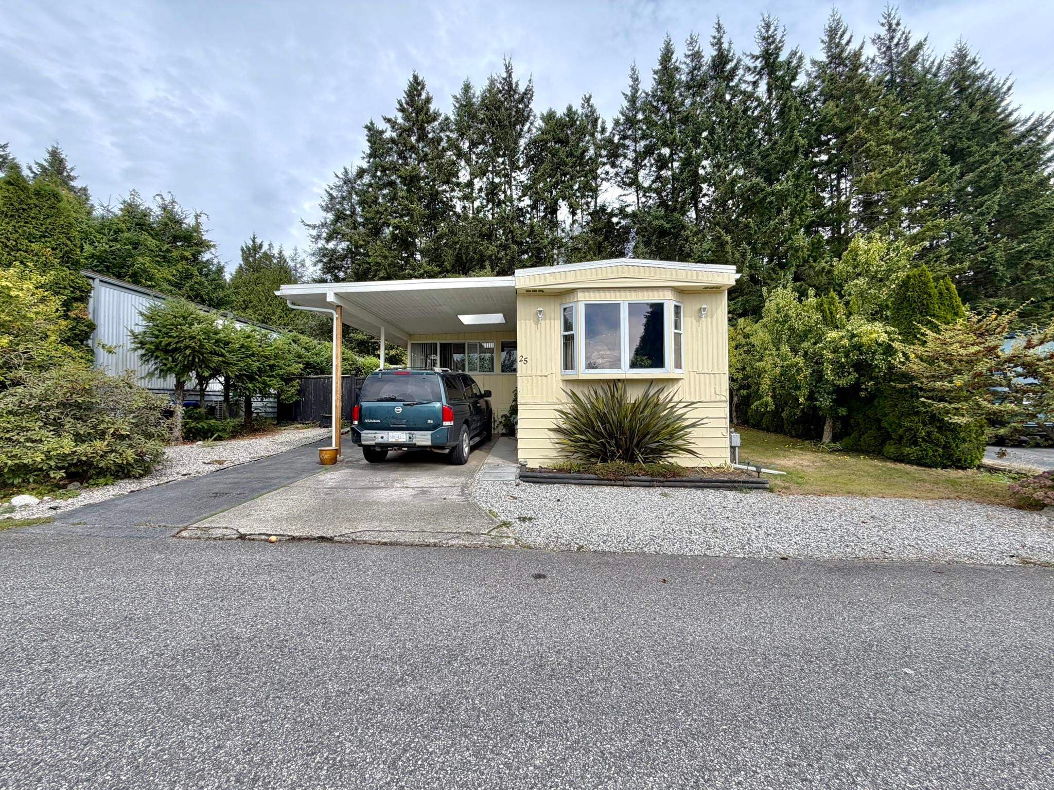 25 - 4116 Browning Road, Sechelt