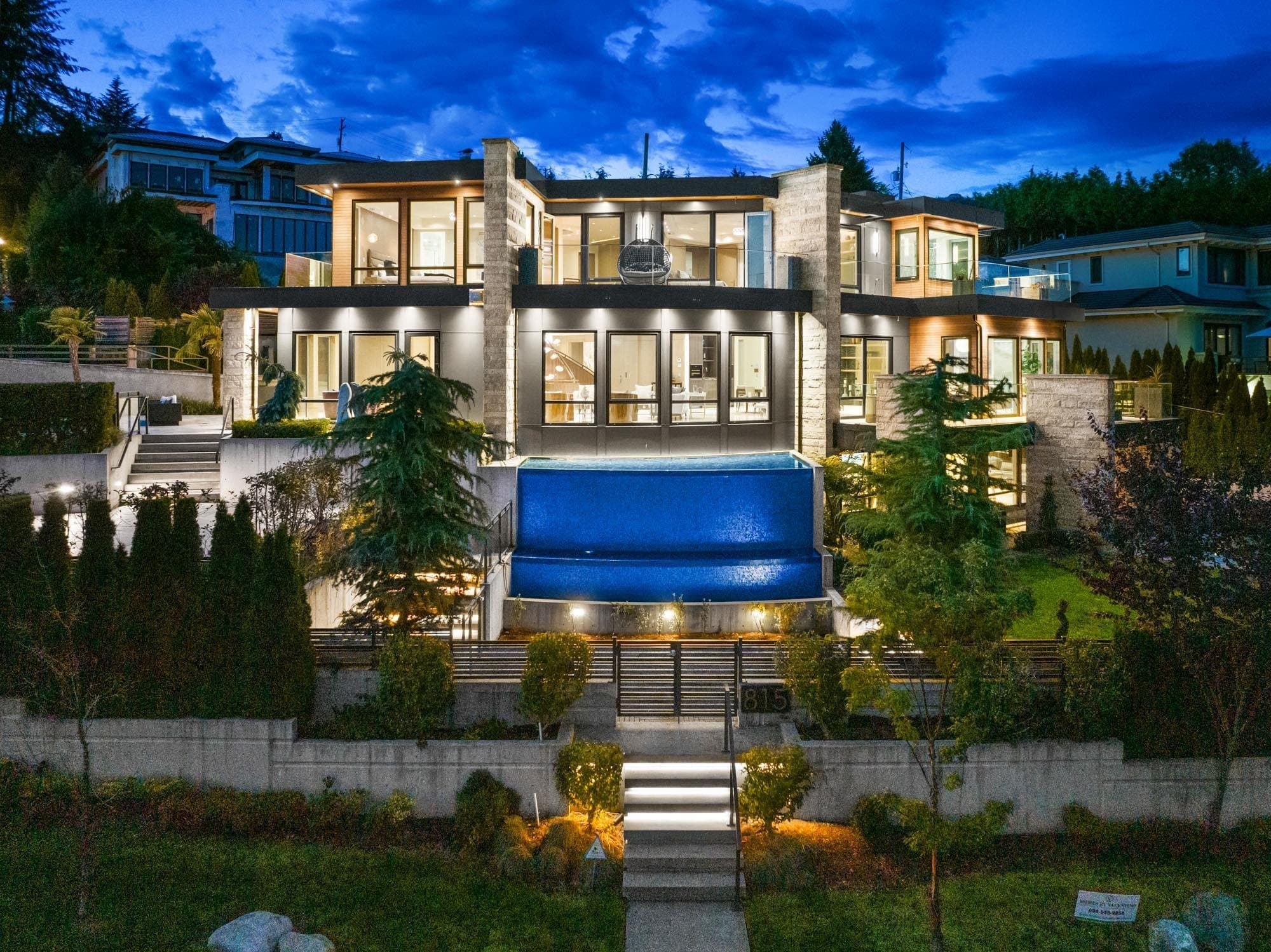 815 King Georges Way, West Vancouver