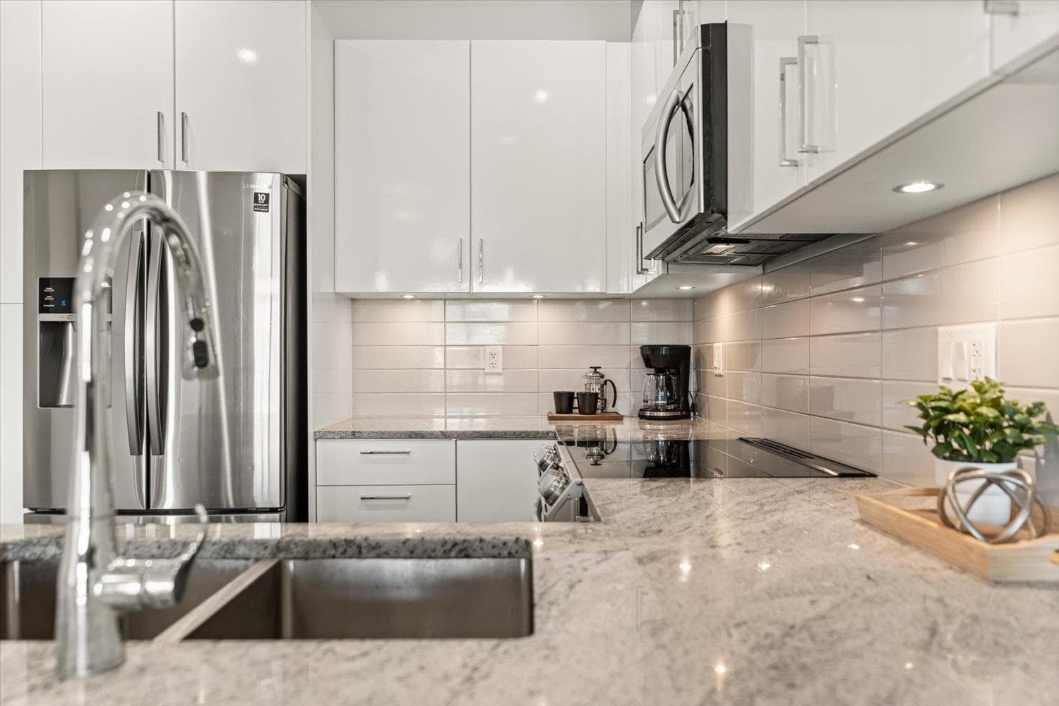 501 - 45562 Airport Road, Chilliwack, V2P 0J8 — photo 3
