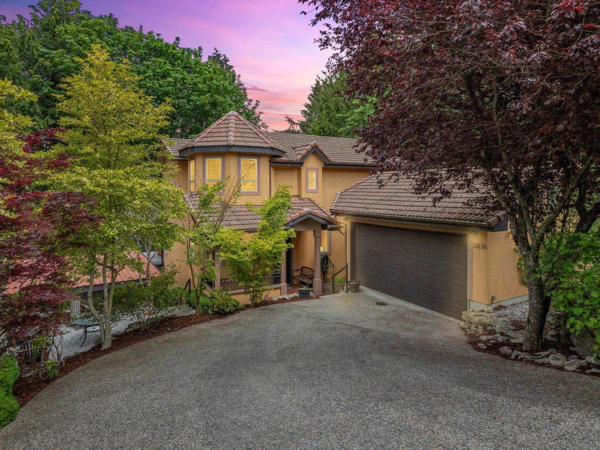 5836 Marine Way, Sechelt, V7Z 0R3 — photo 1