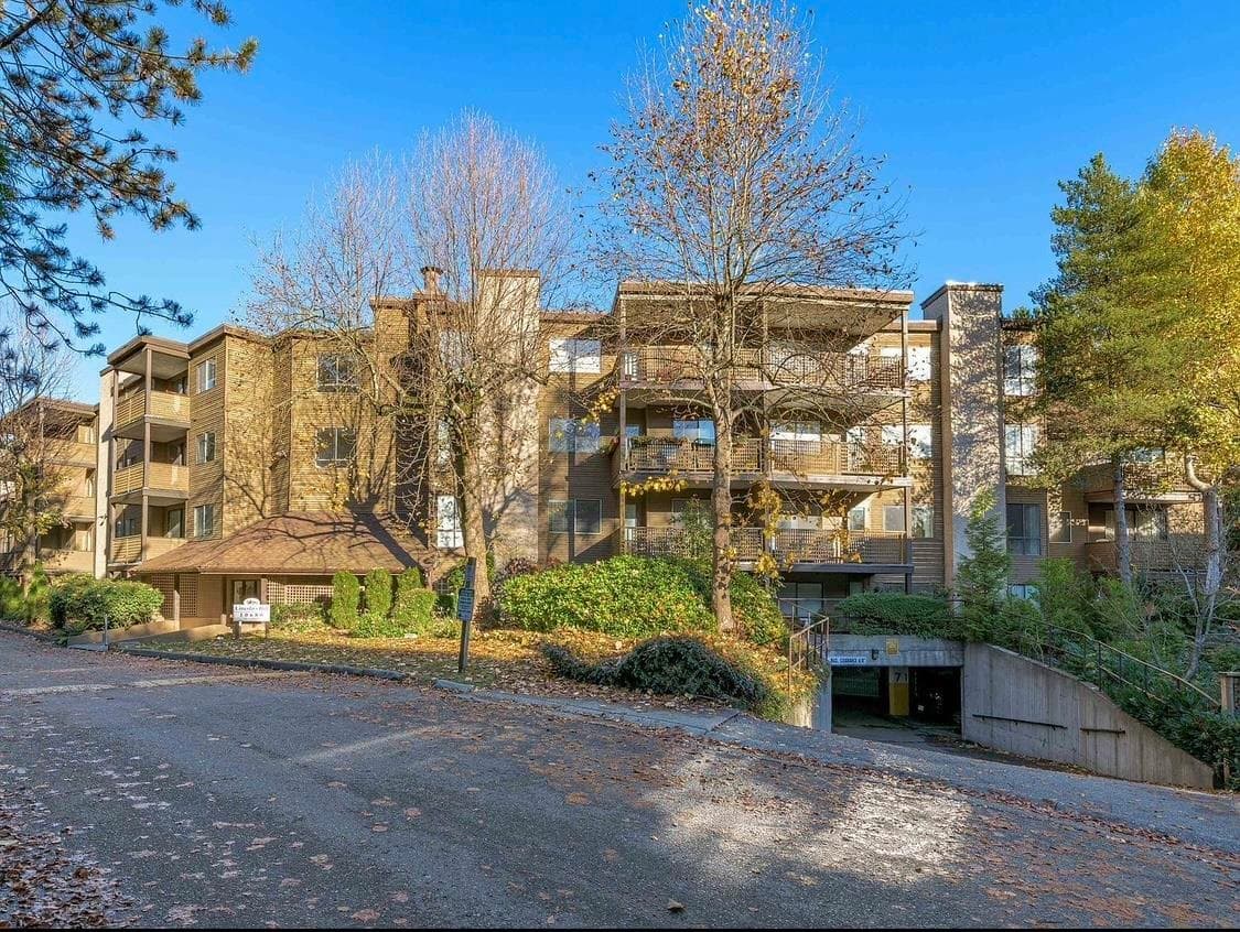 111 - 10680 151a Street, Surrey, V3R 8T4 — photo 1