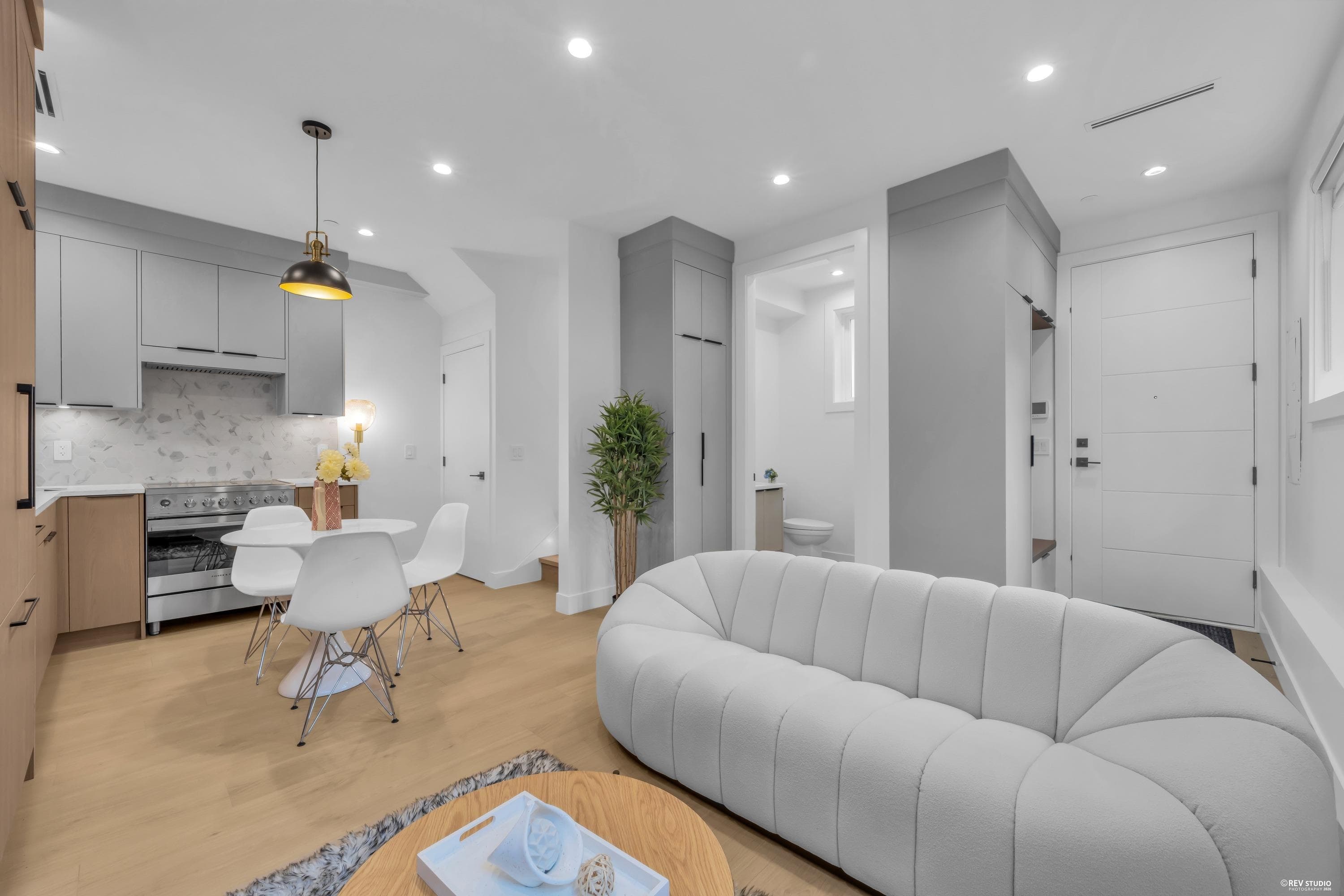 1 - 3438 Triumph Street, Vancouver, V5K 1T8 — photo 2